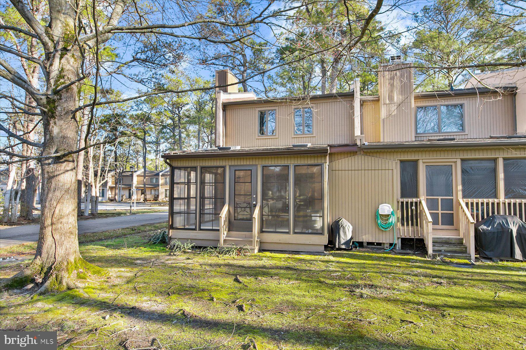 VILLAS OF BETHANY WEST - Residential