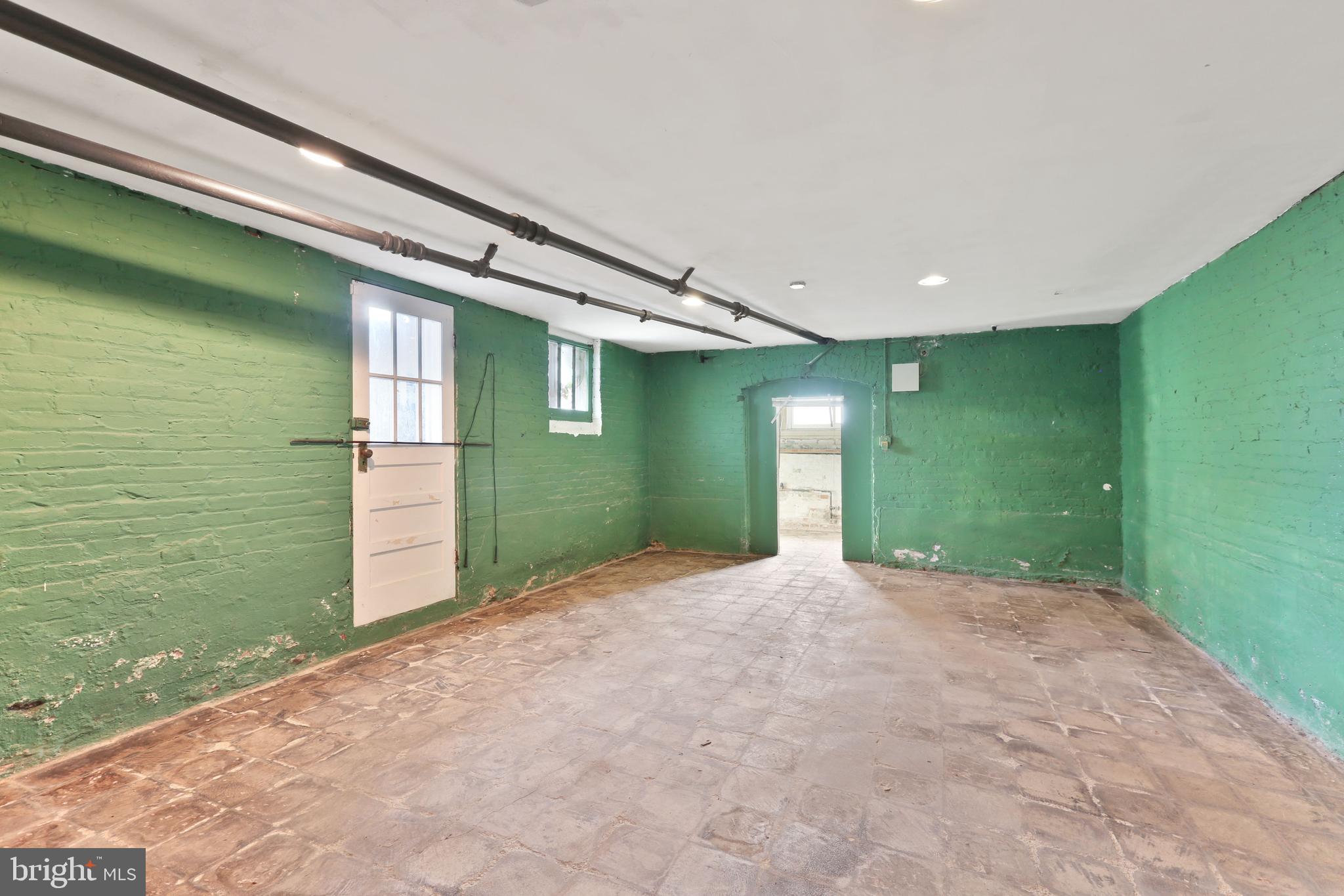 HAMPDEN HISTORIC DISTRICT - Residential