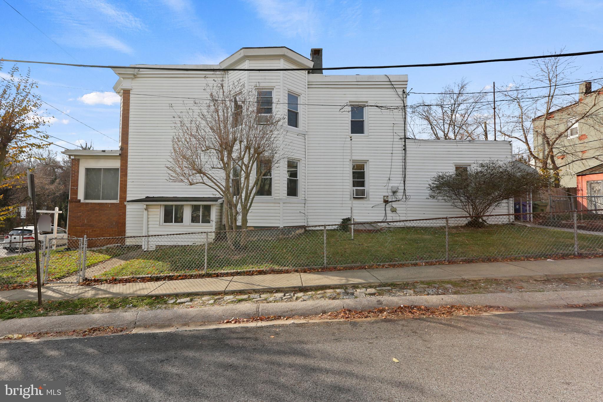 HAMPDEN HISTORIC DISTRICT - Residential