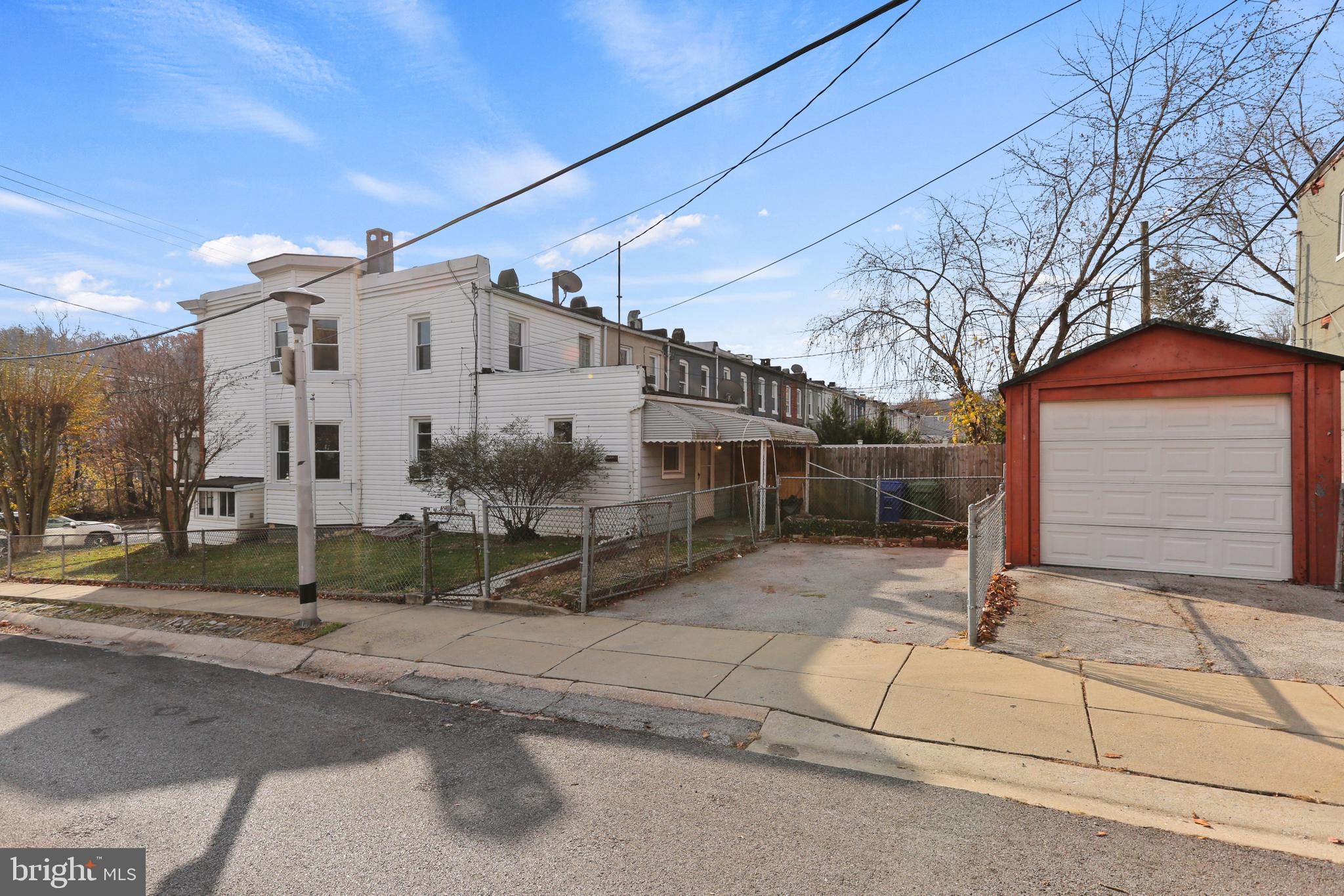 HAMPDEN HISTORIC DISTRICT - Residential