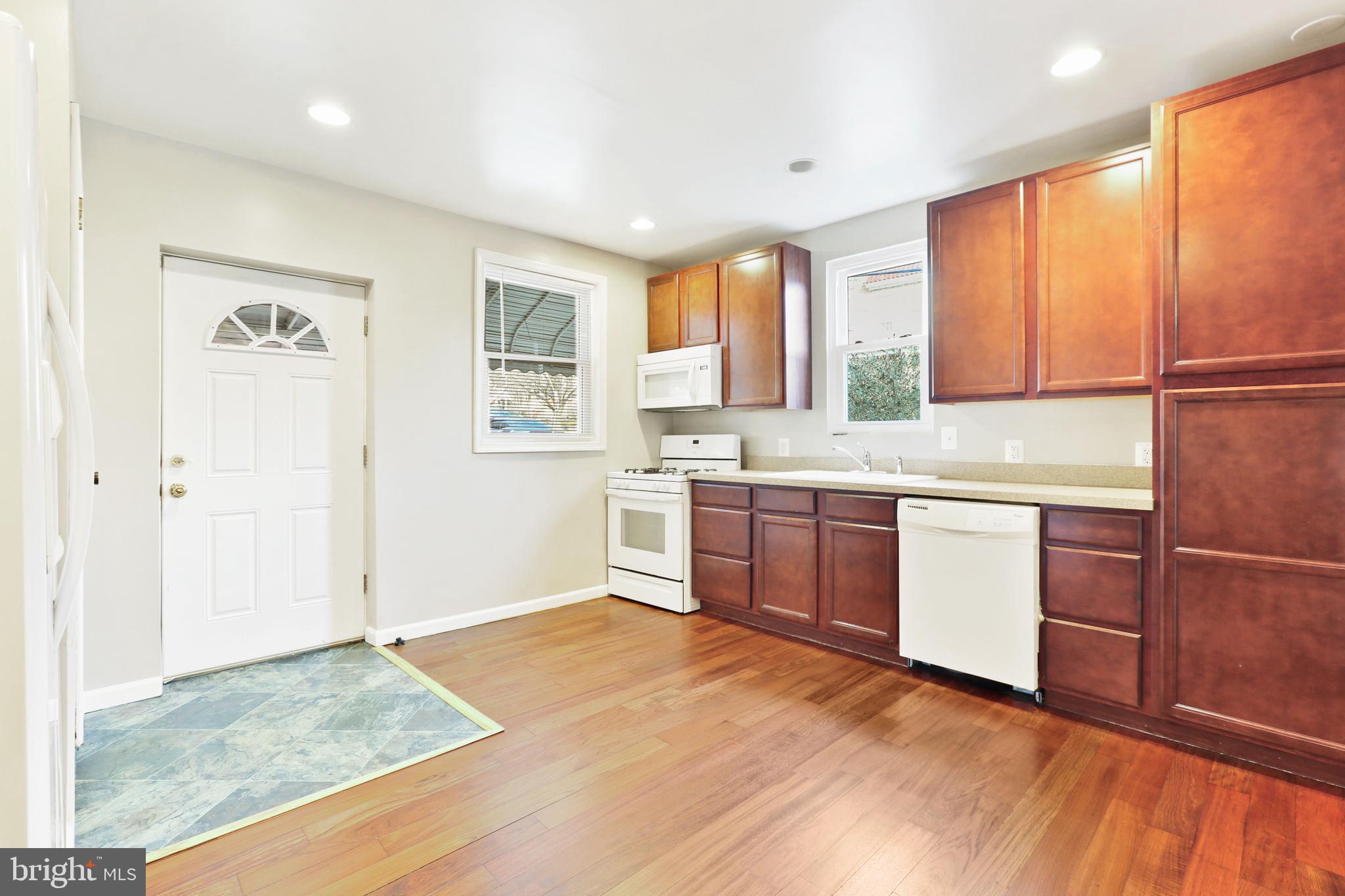 HAMPDEN HISTORIC DISTRICT - Residential