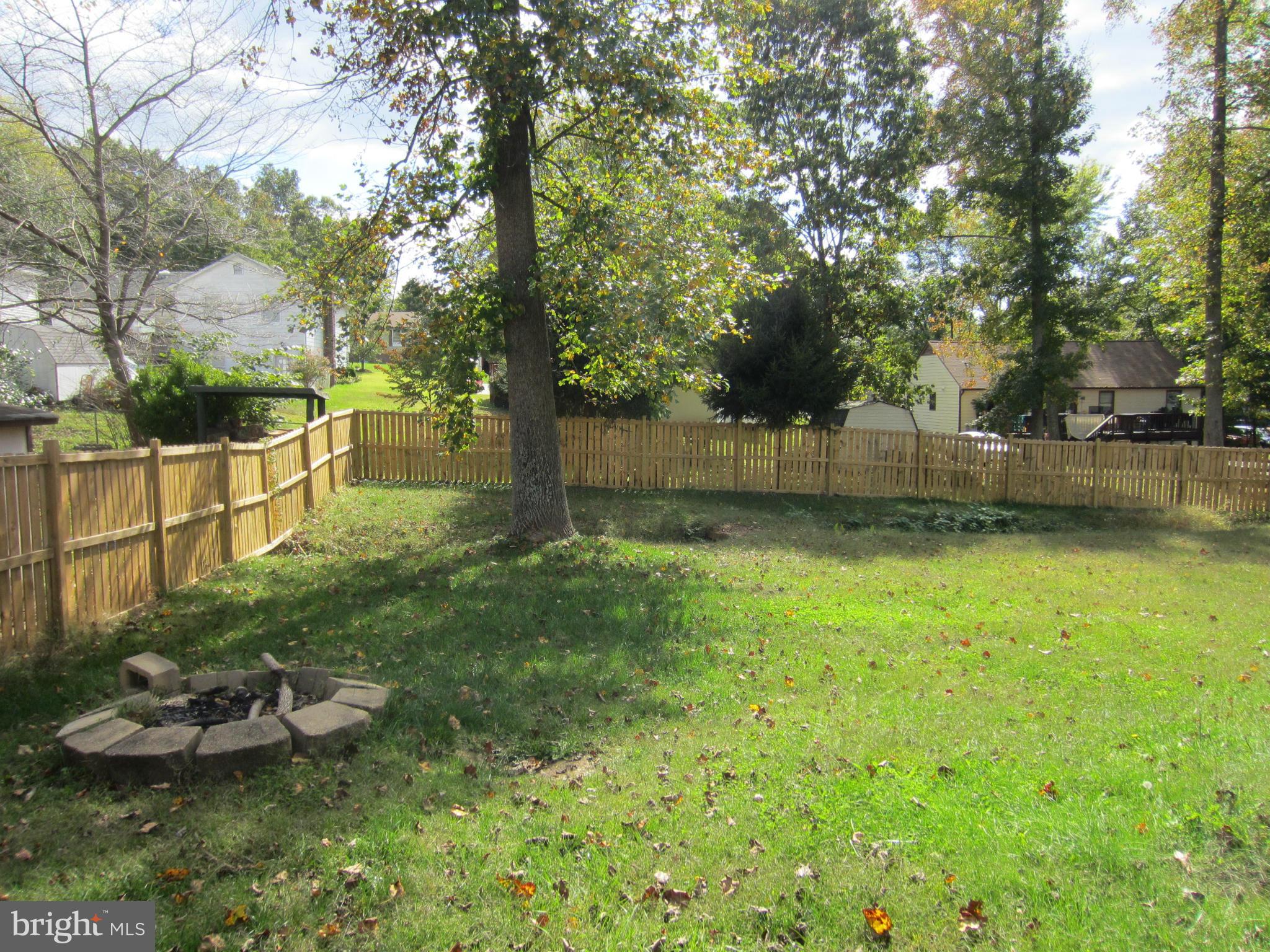 SHADOW WOODS - Residential Lease