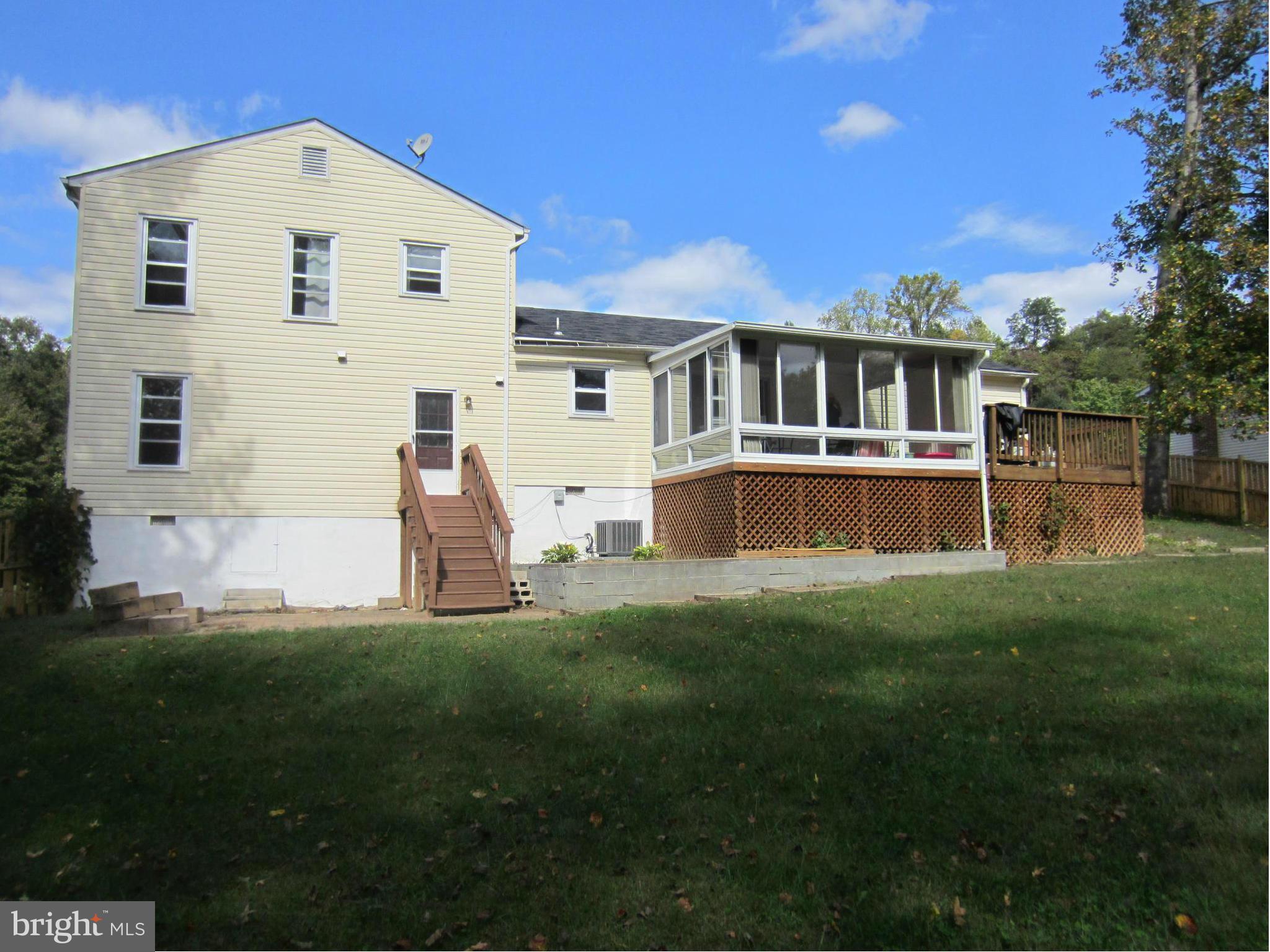 SHADOW WOODS - Residential Lease