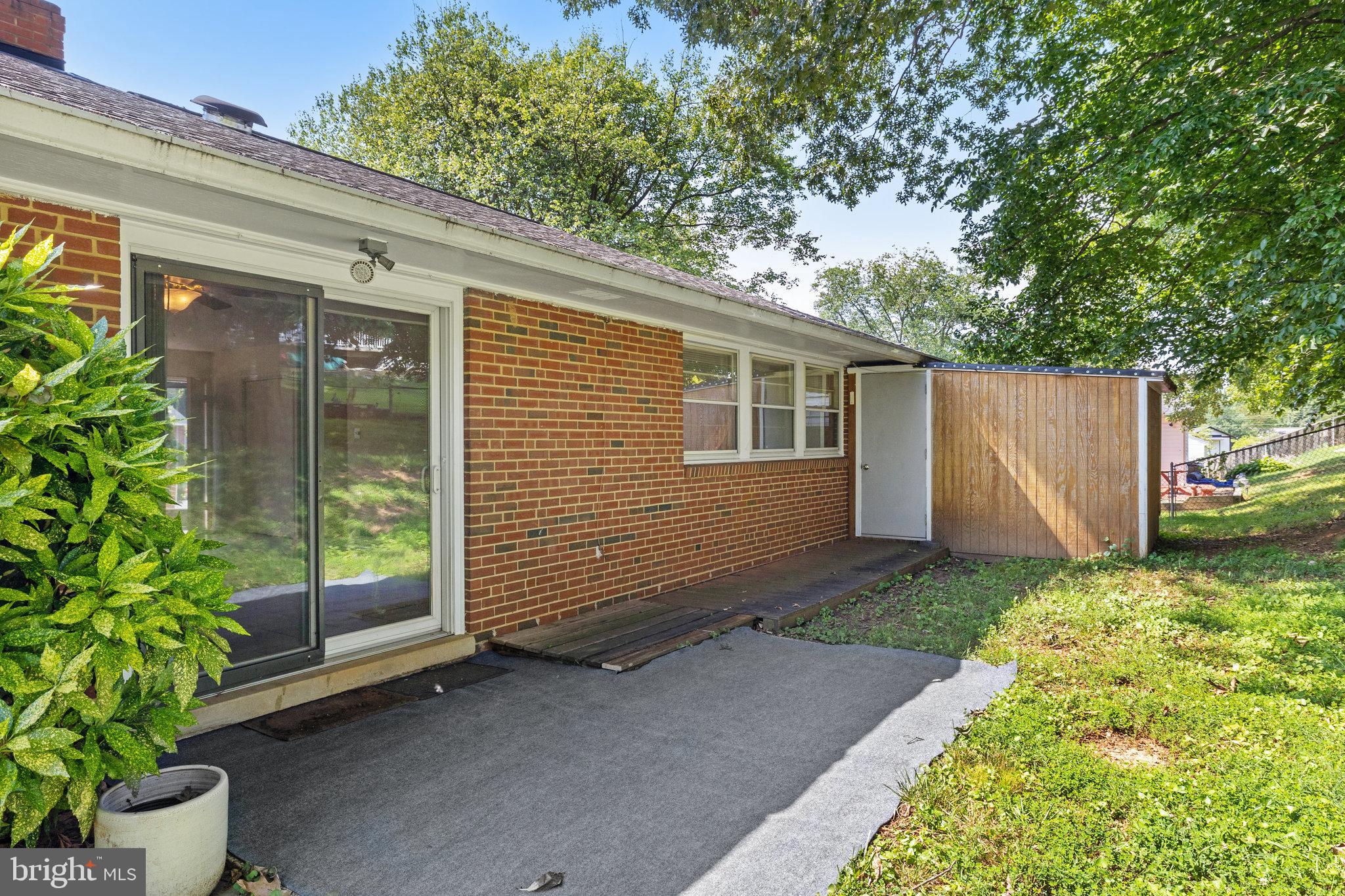 RAVENSWORTH - Residential