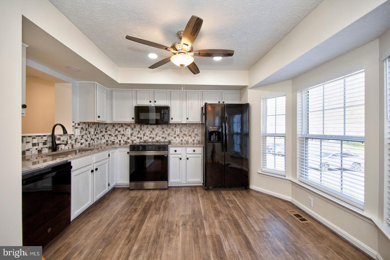 WOODLAND GREEN - Residential