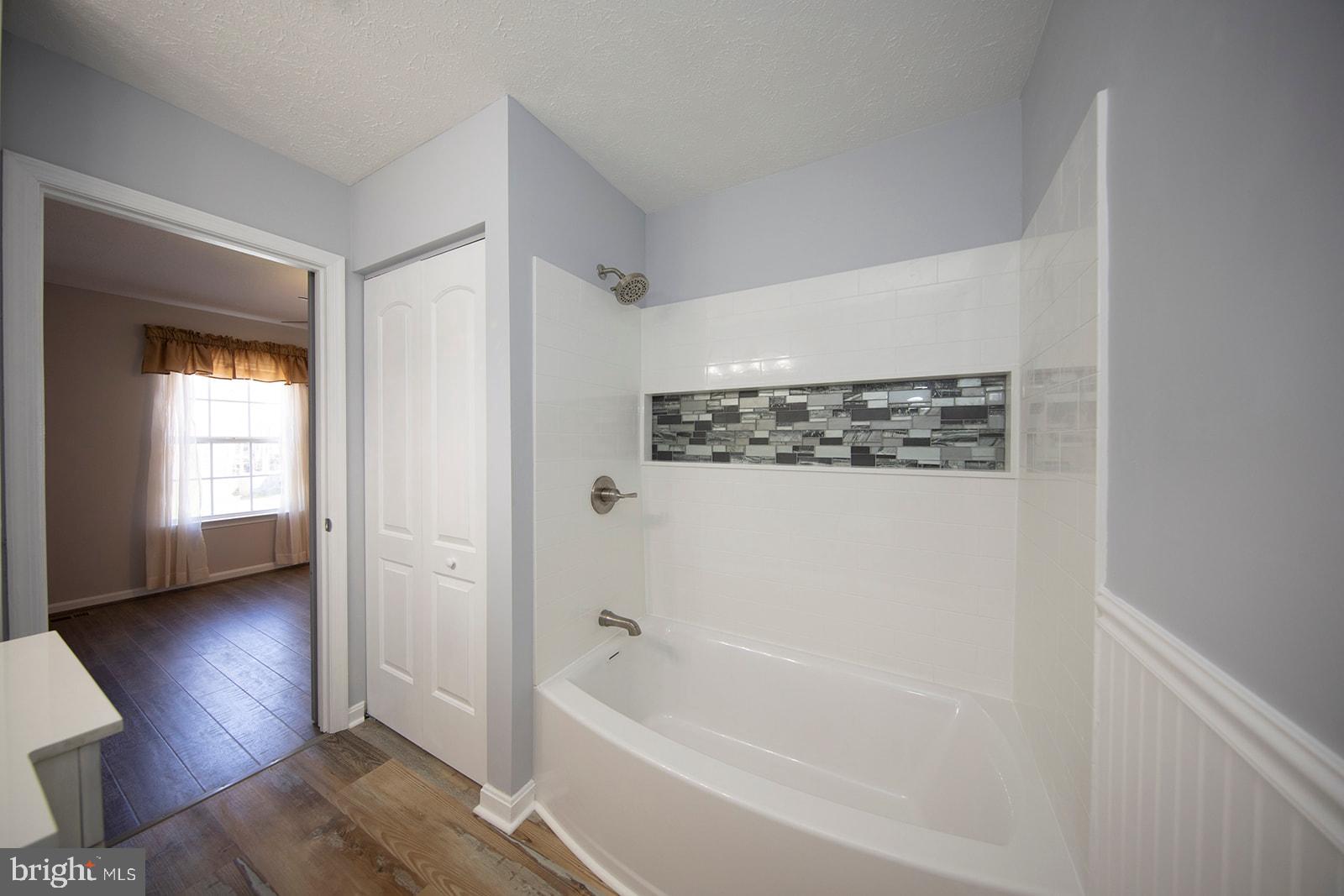 WOODLAND GREEN - Residential