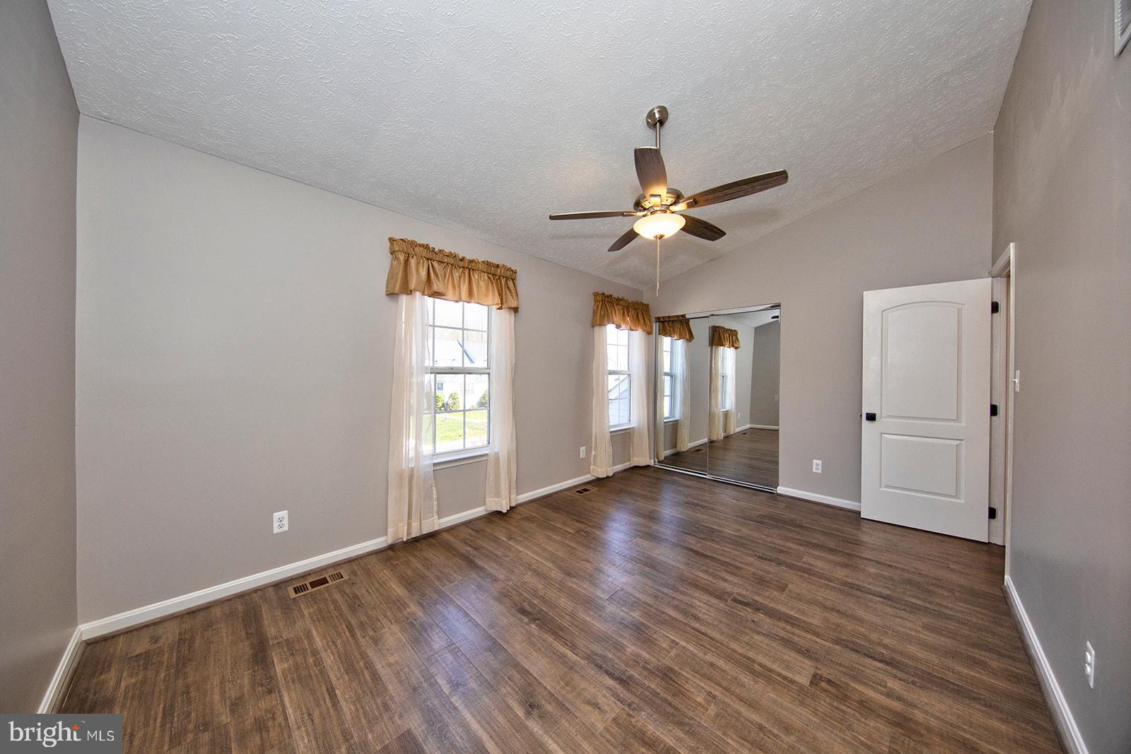 WOODLAND GREEN - Residential