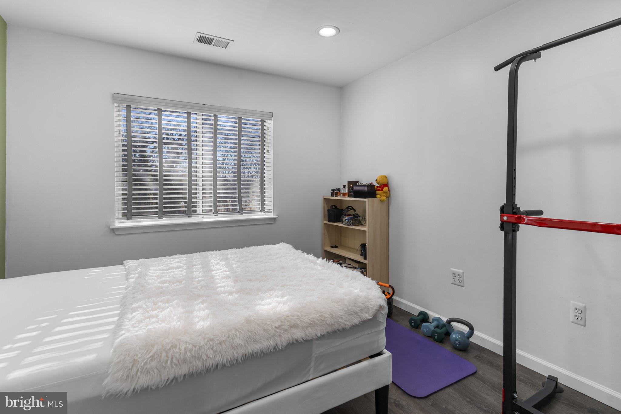 BEDFORD COMMONS - Residential