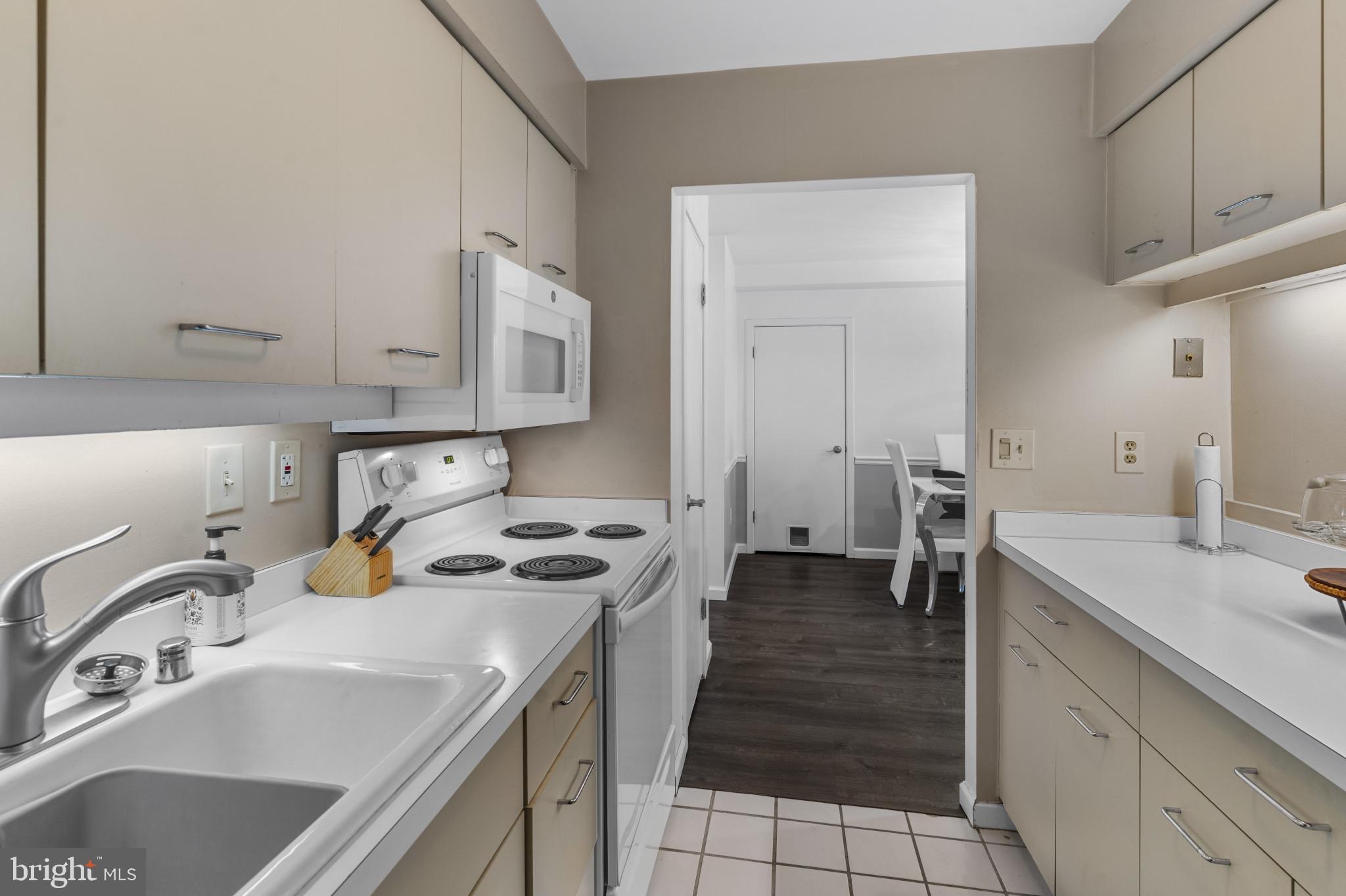 BEDFORD COMMONS - Residential