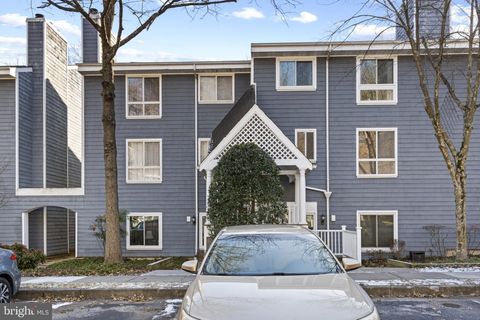 Condo For Sale - 69 Greenwich Place #69<br/> PIKESVILLE, MD 21208