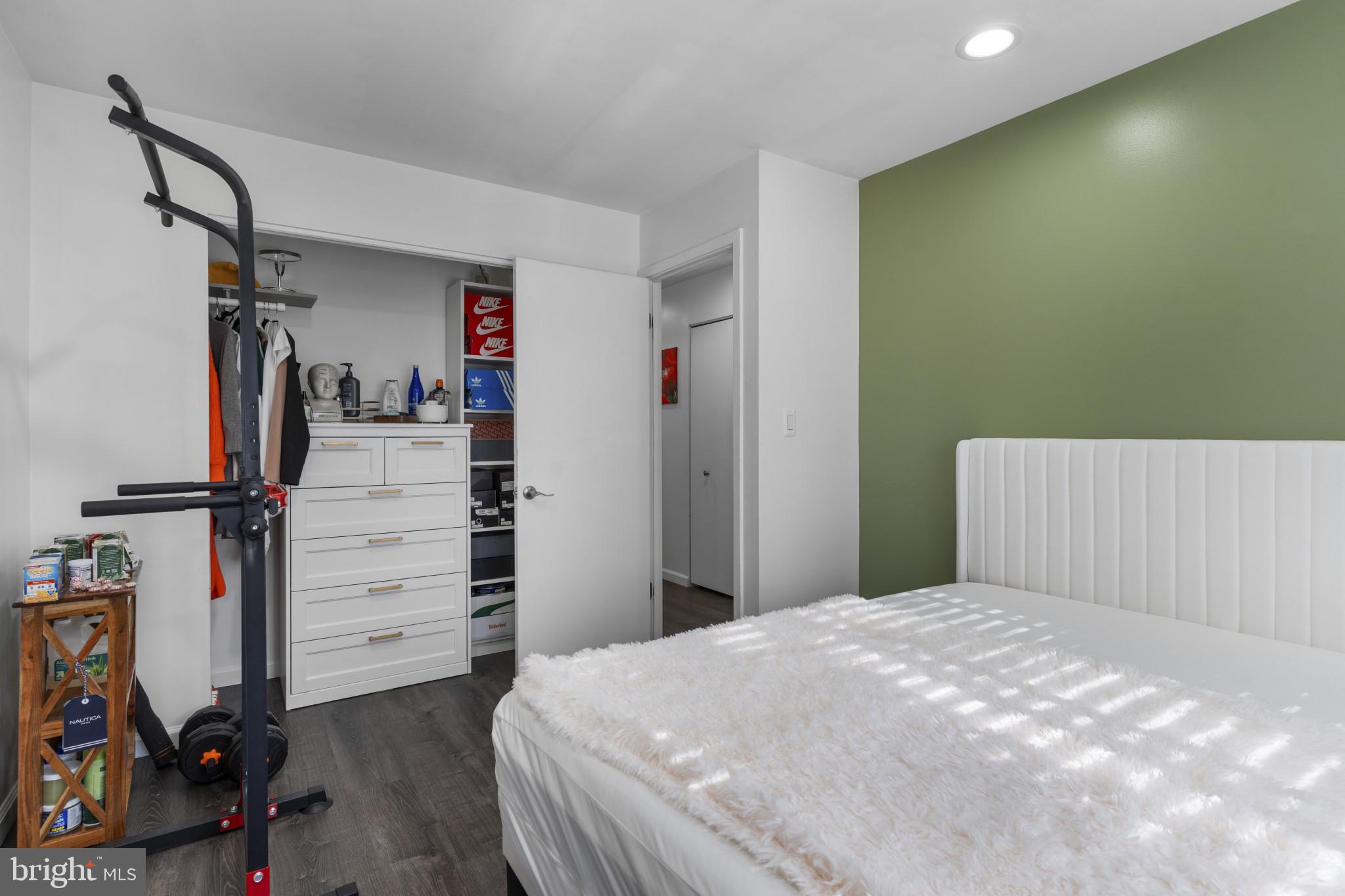 BEDFORD COMMONS - Residential