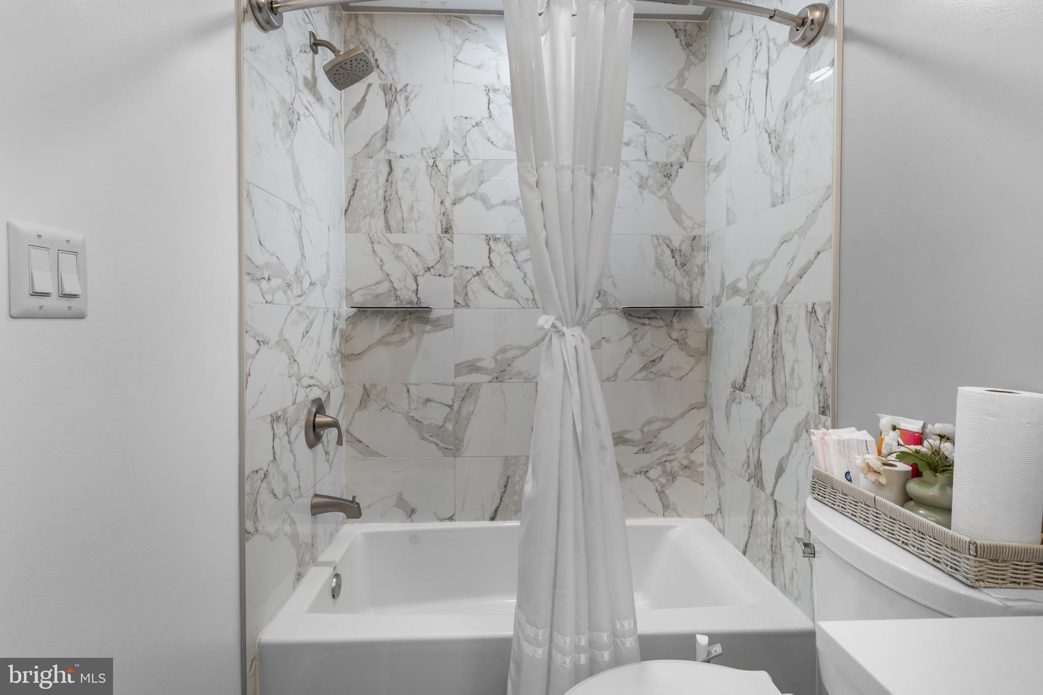 BEDFORD COMMONS - Residential