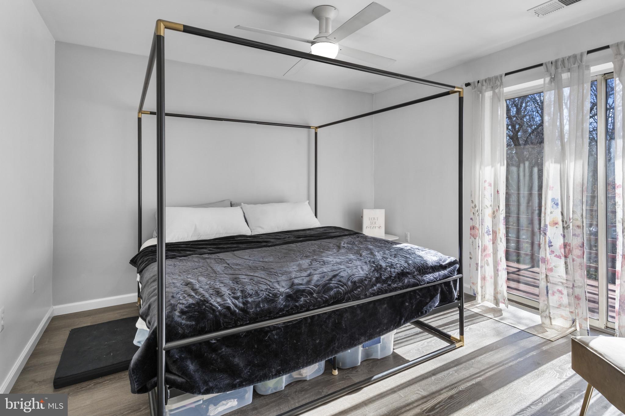 BEDFORD COMMONS - Residential