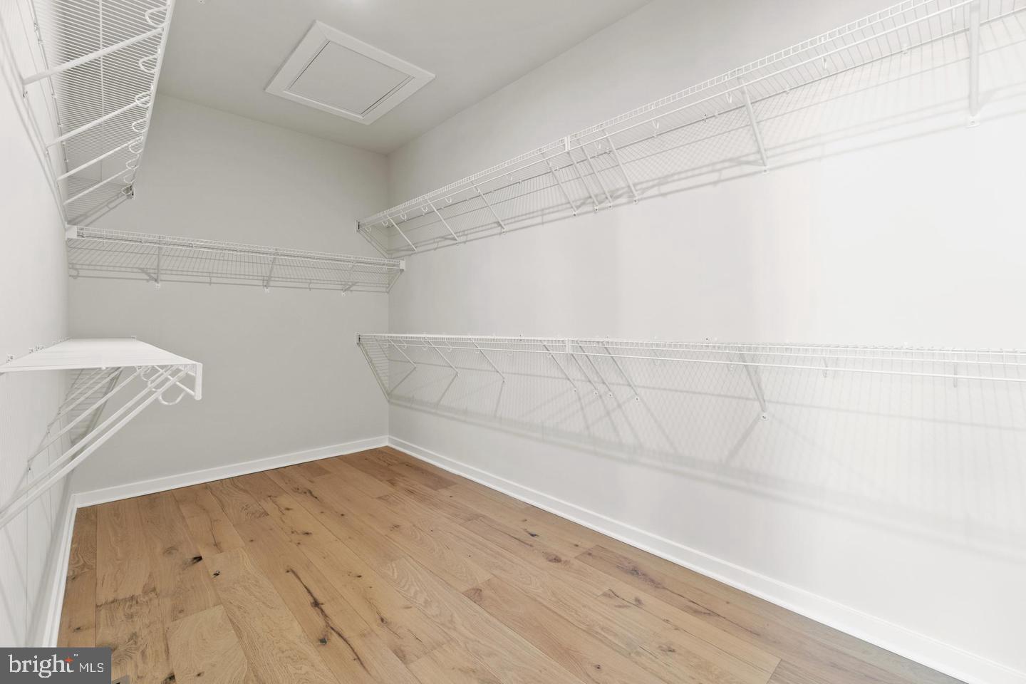 LIBERTY PARK - Residential Lease