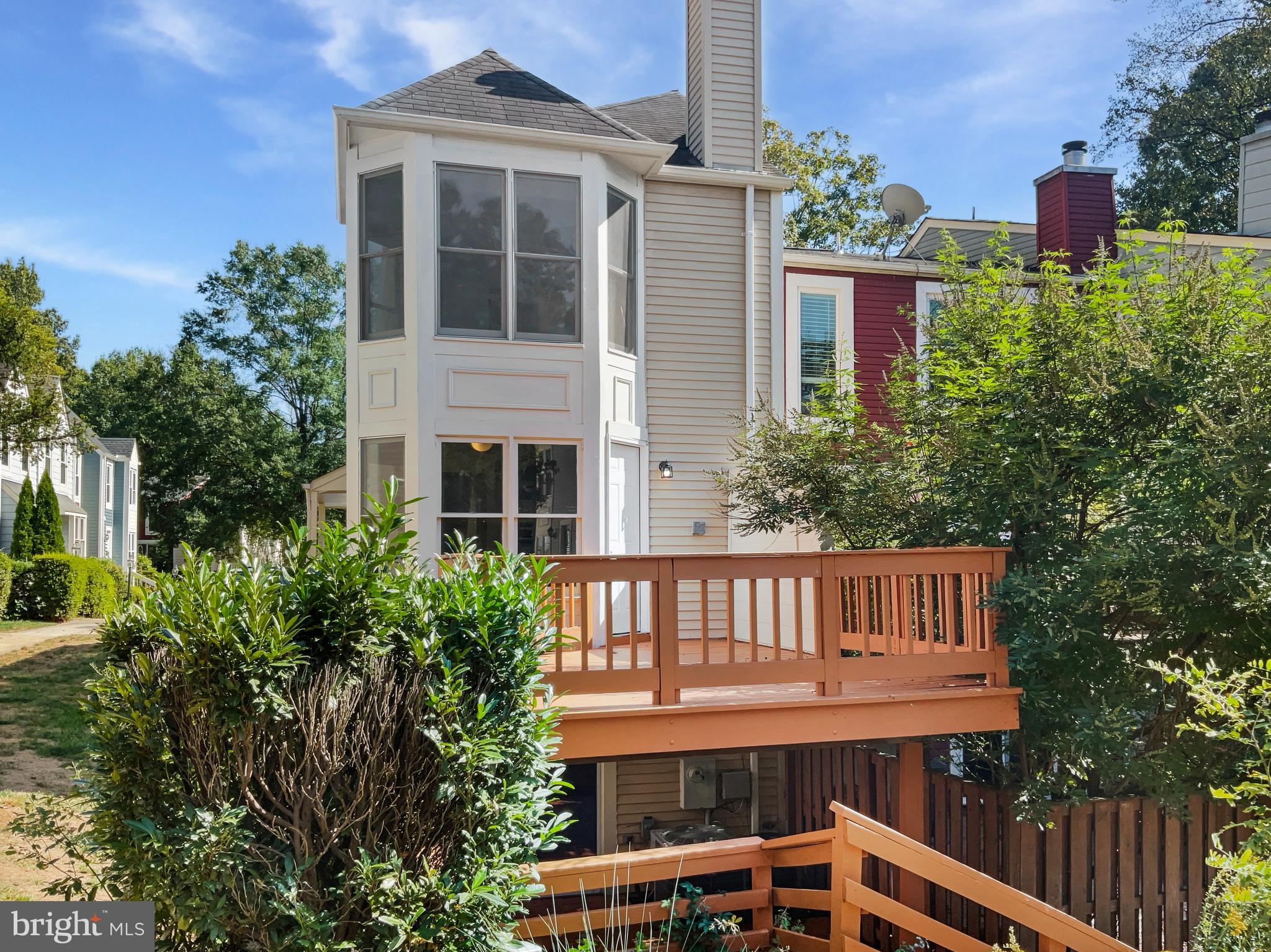 RESTON - Residential