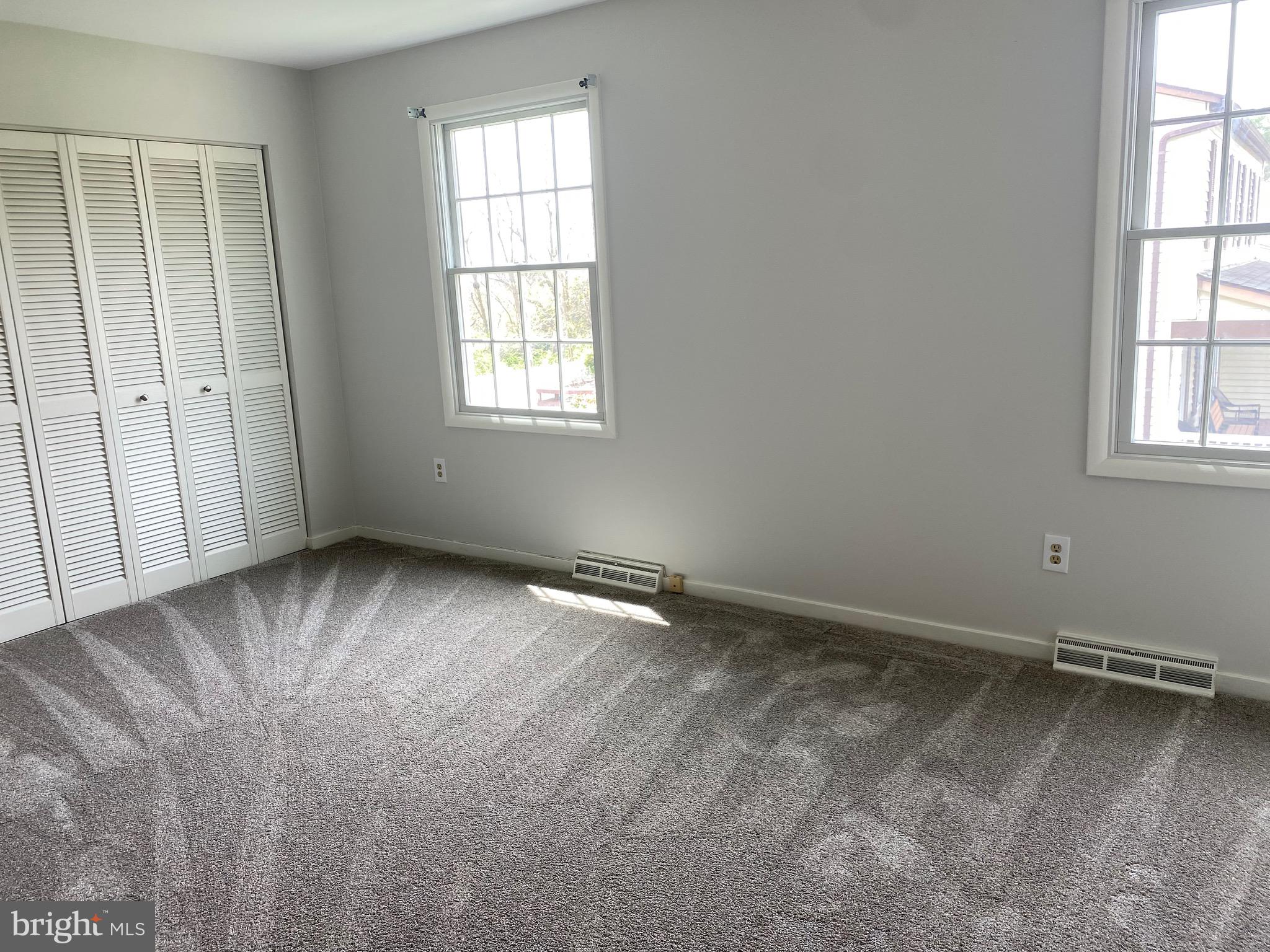 THUNDER HILL - Residential Lease