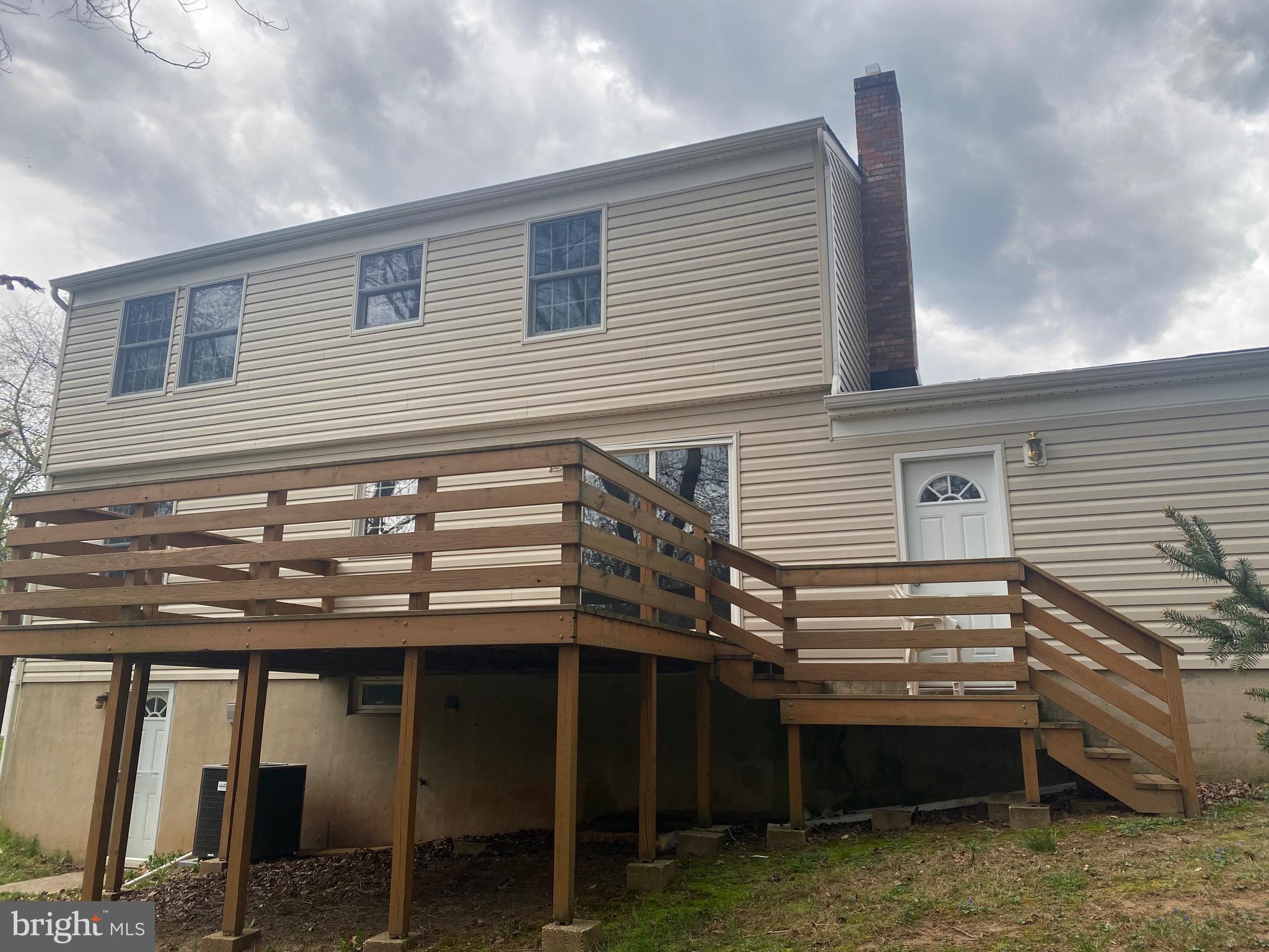 THUNDER HILL - Residential Lease