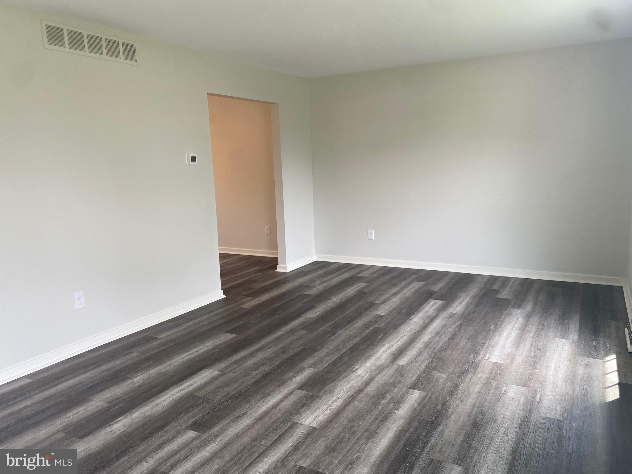 THUNDER HILL - Residential Lease