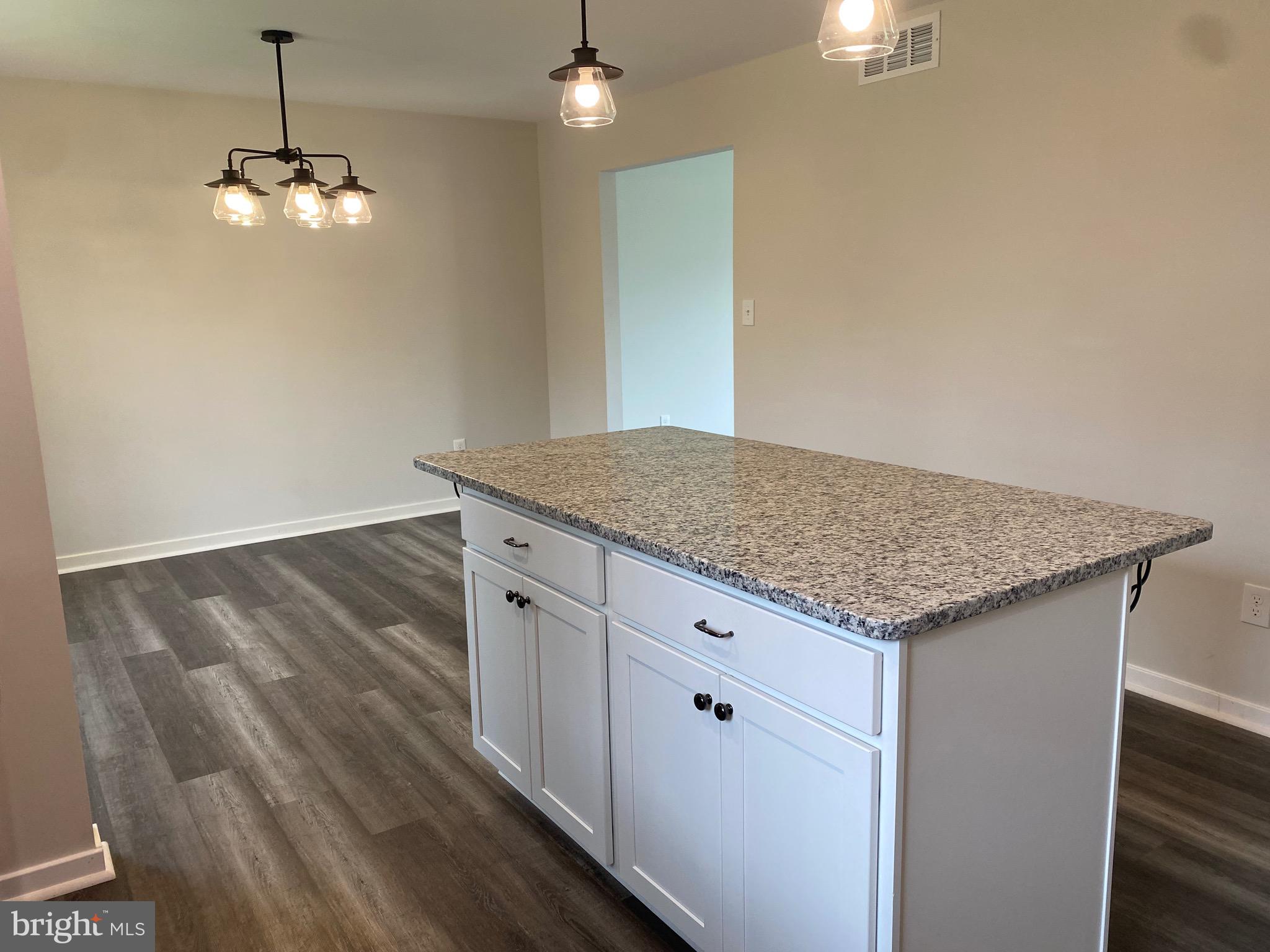 THUNDER HILL - Residential Lease