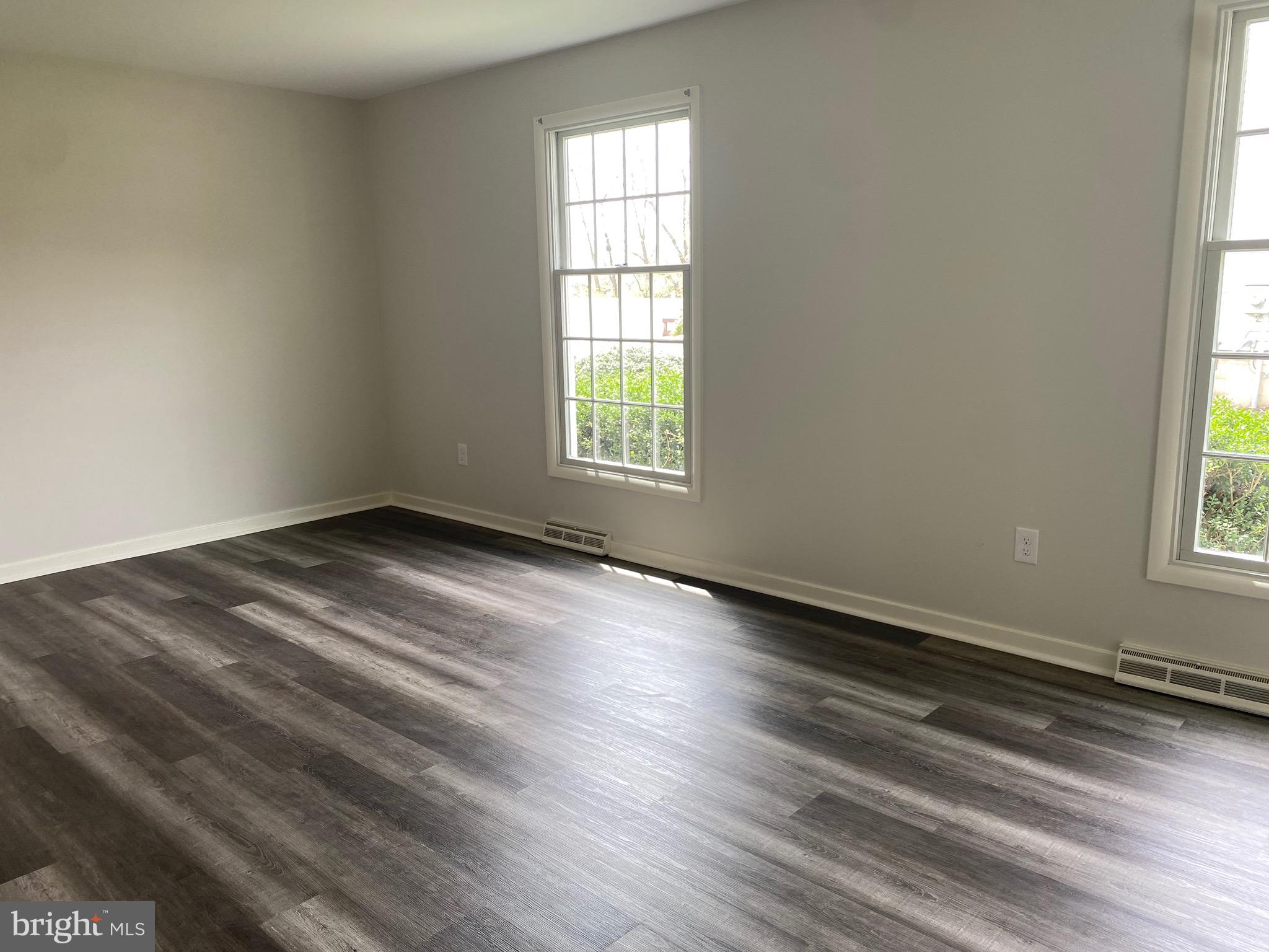 THUNDER HILL - Residential Lease