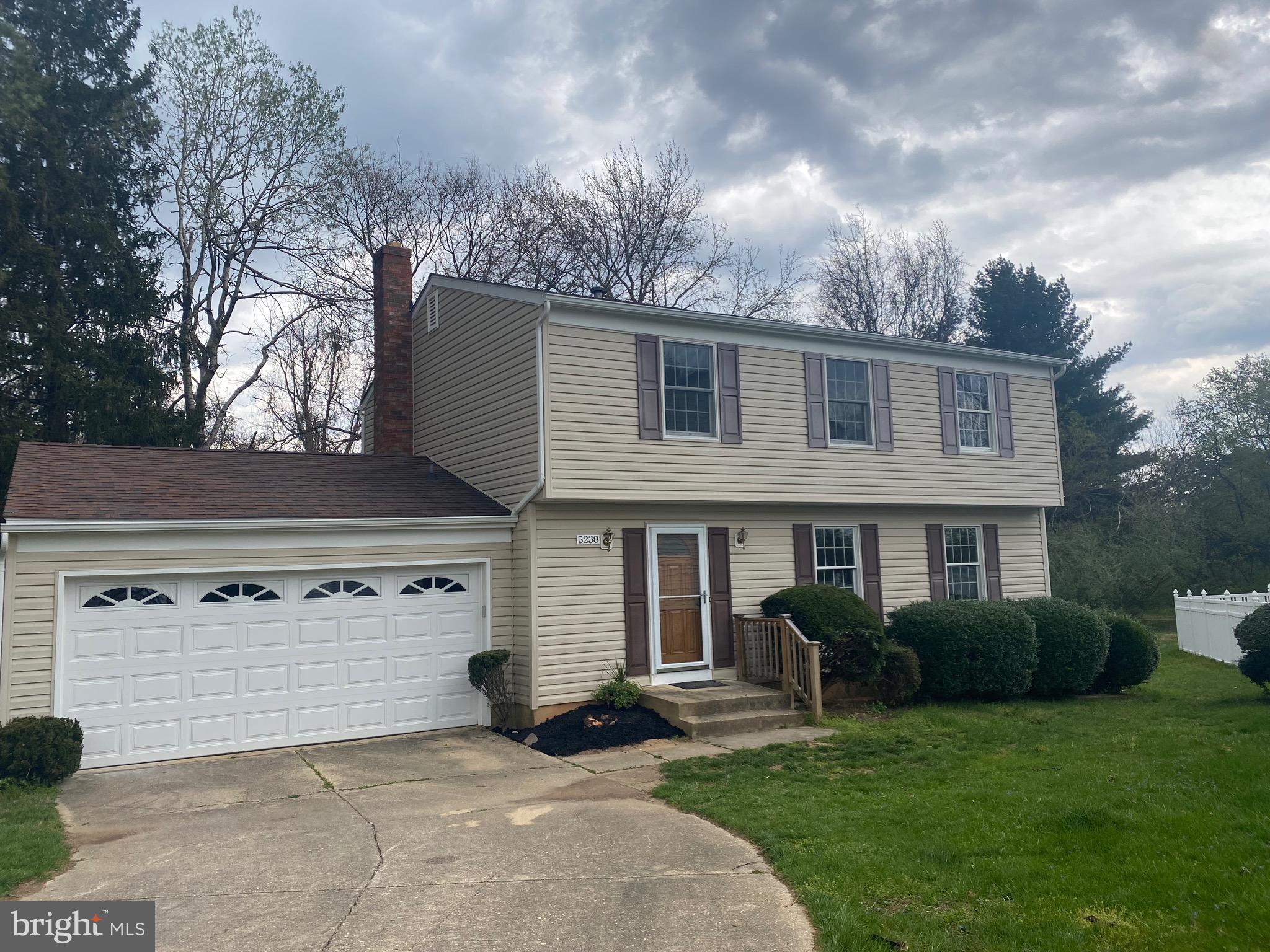 THUNDER HILL - Residential Lease