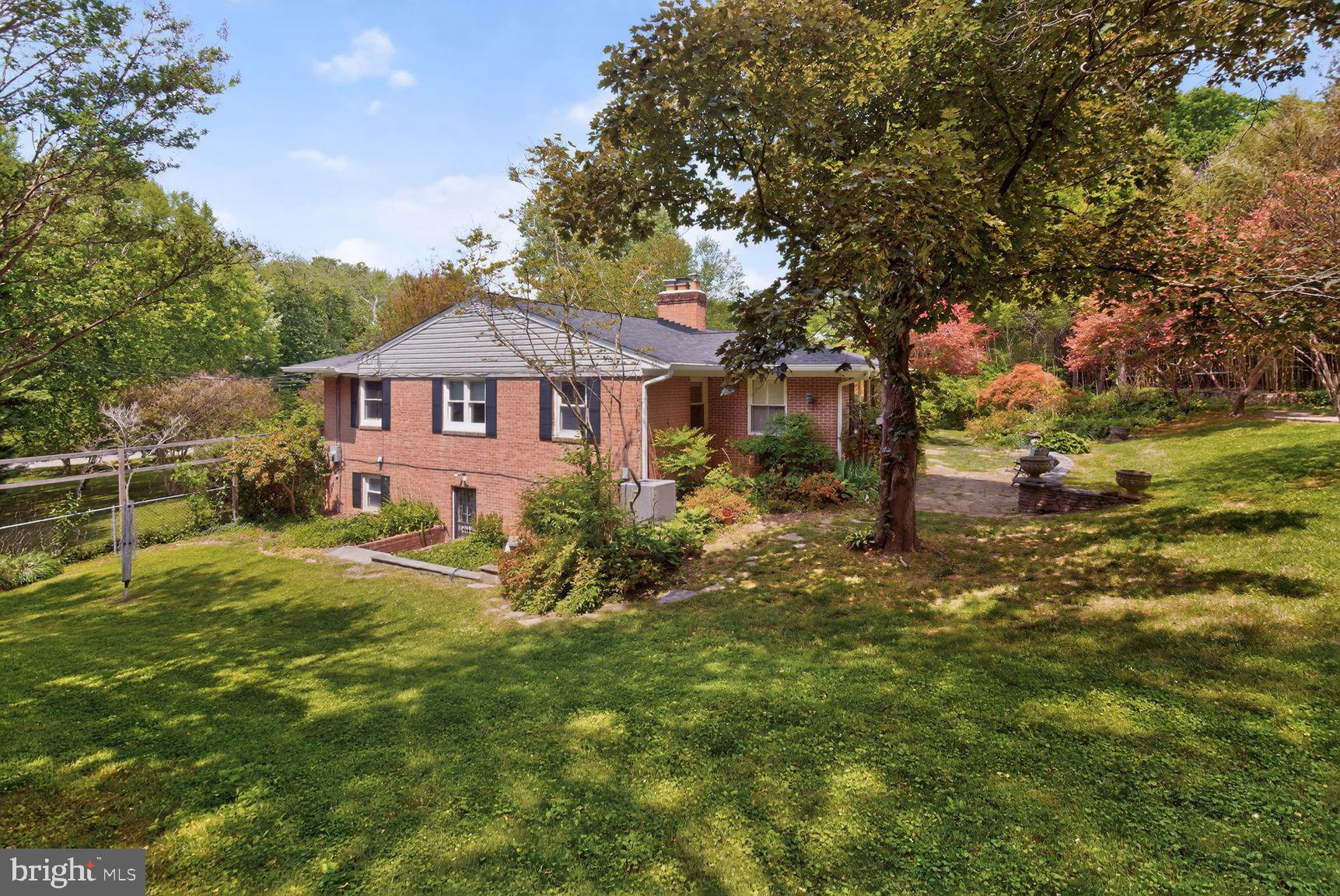ANCIENT OAK - Residential