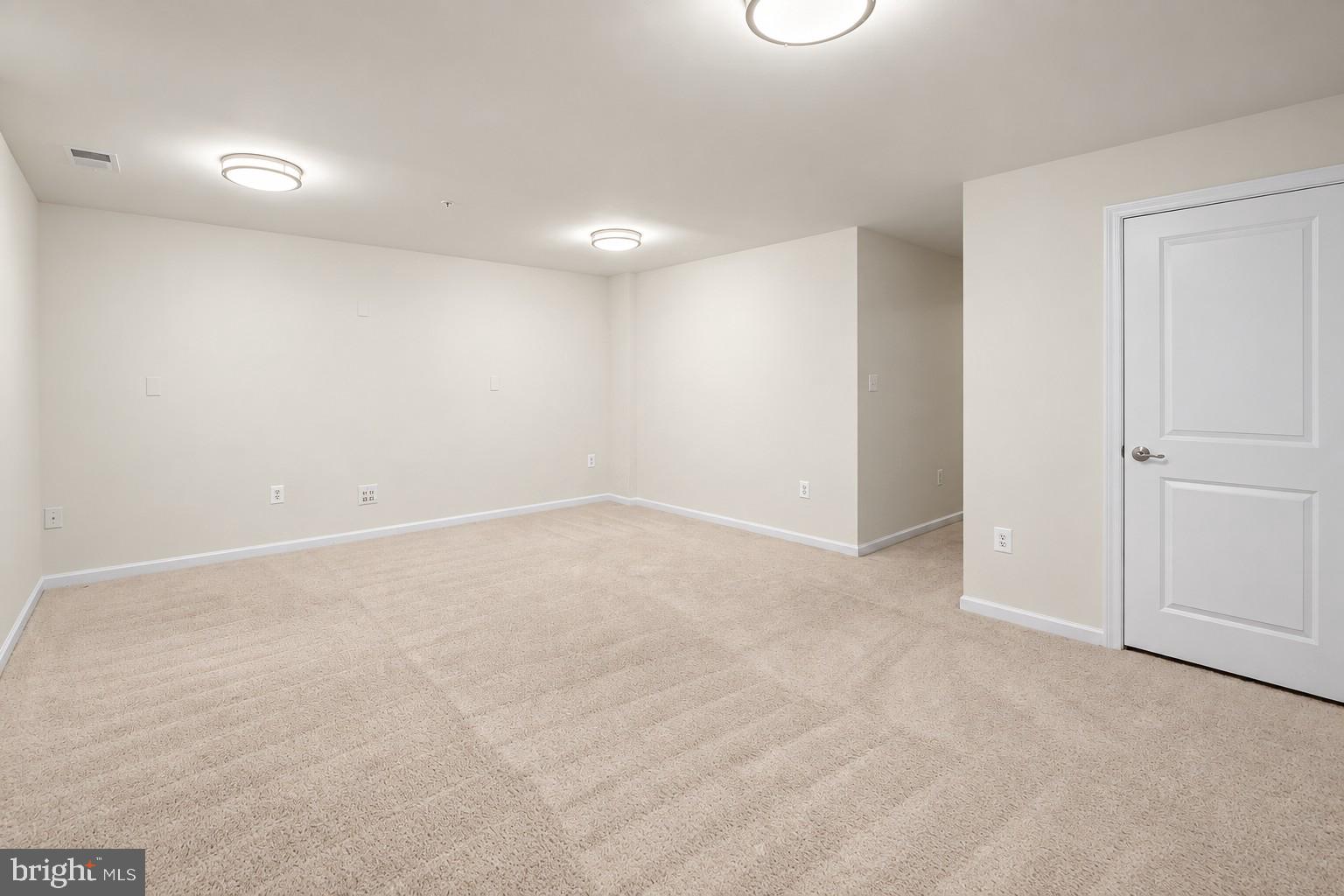 3216 VOGEL ROAD