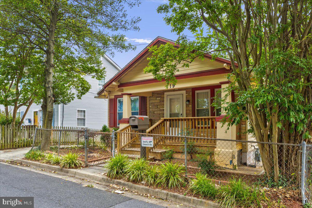 CAPITOL HEIGHTS - Residential