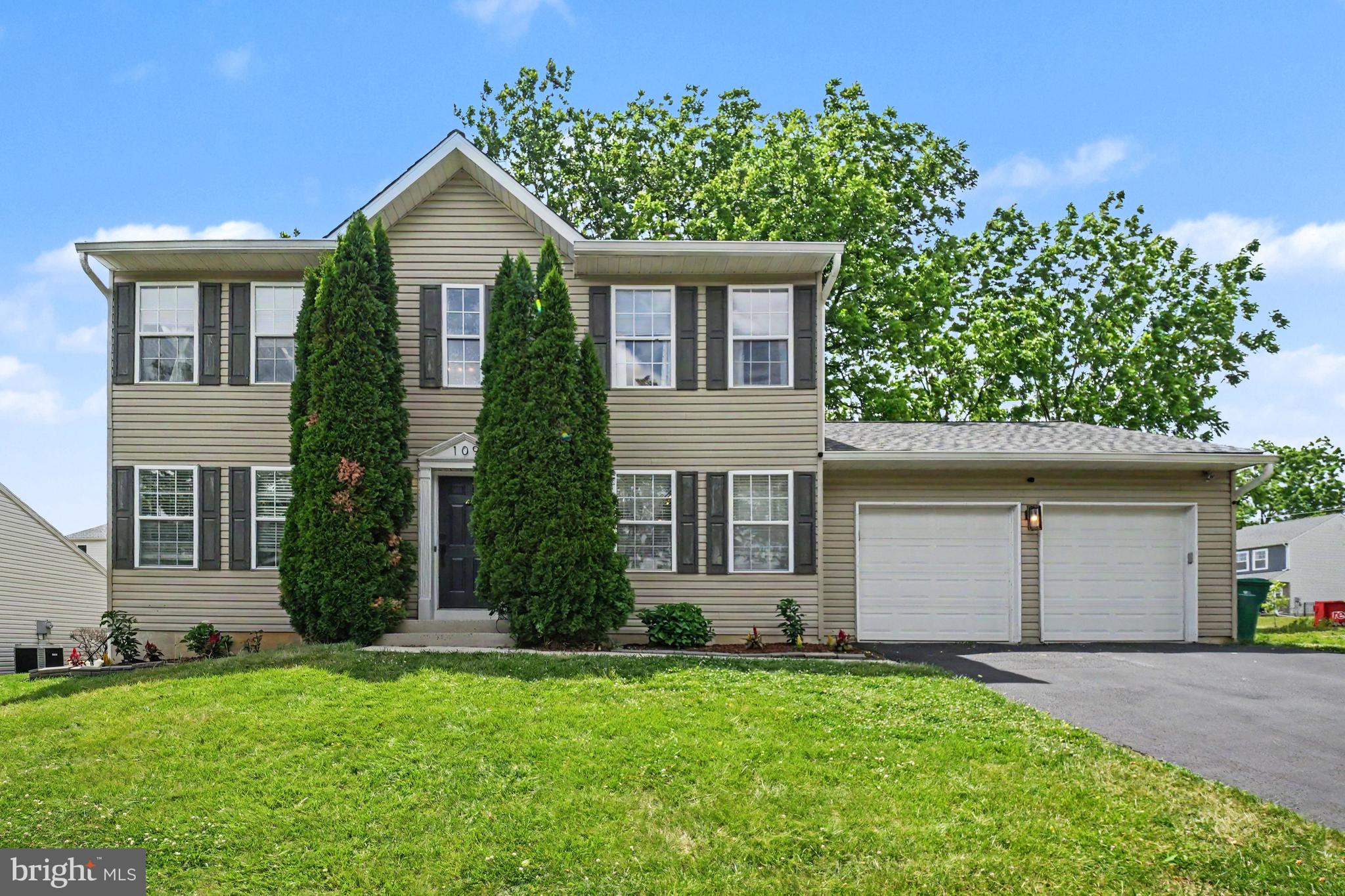 109 JAMES PLACE
