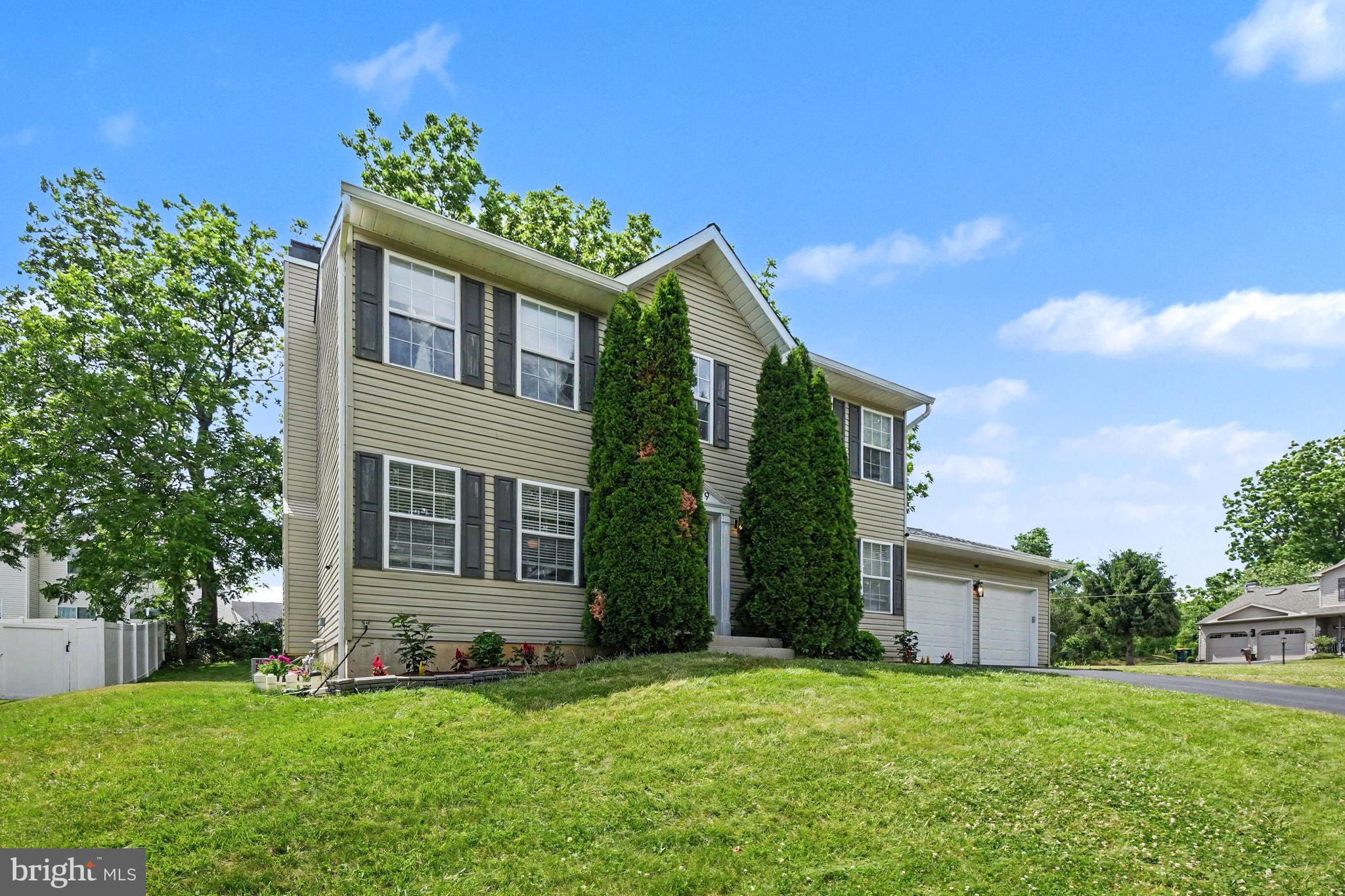 109 JAMES PLACE