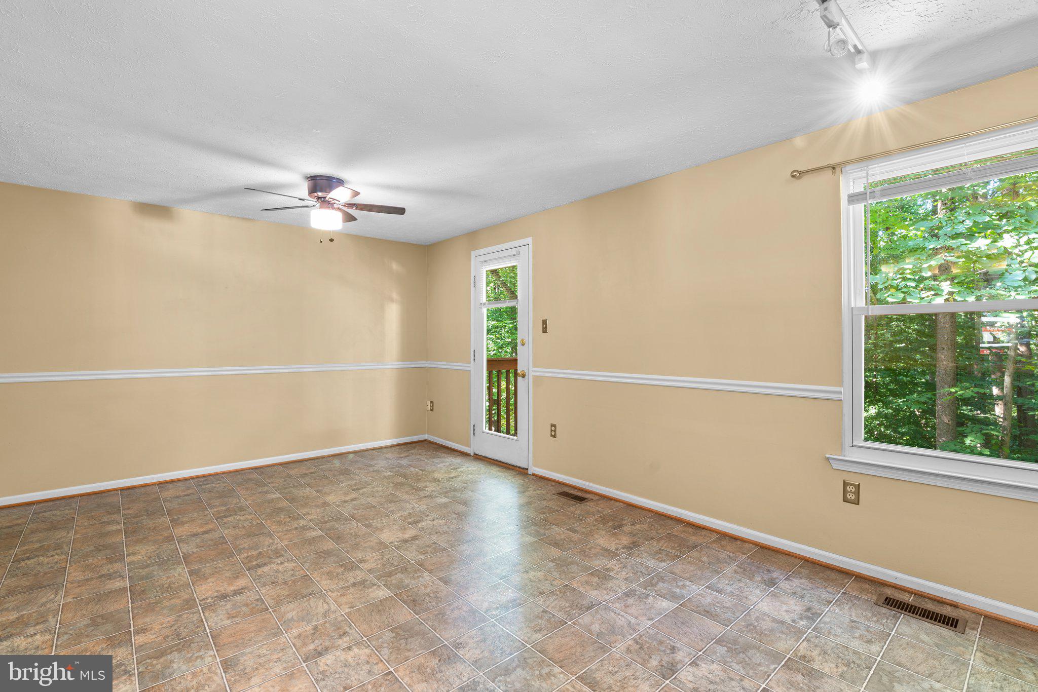 VILLAGE OF HICKORY RIDGE - Residential