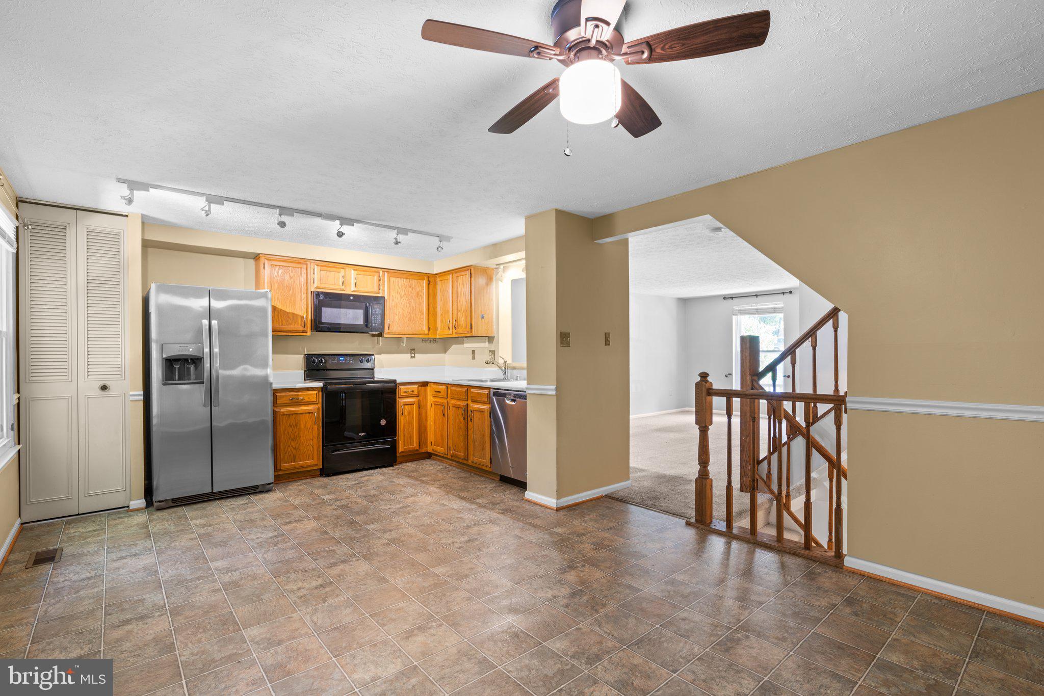 VILLAGE OF HICKORY RIDGE - Residential