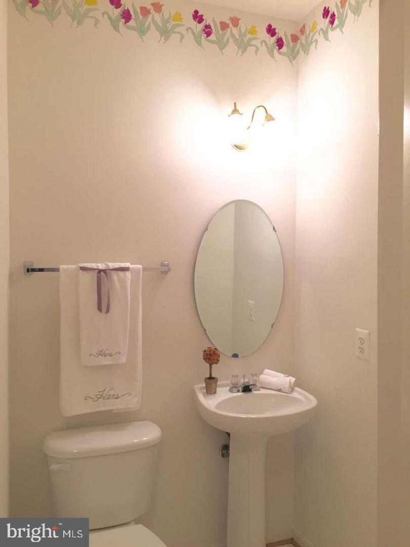 METRO PLACE AT DUNN LORING - Residential Lease