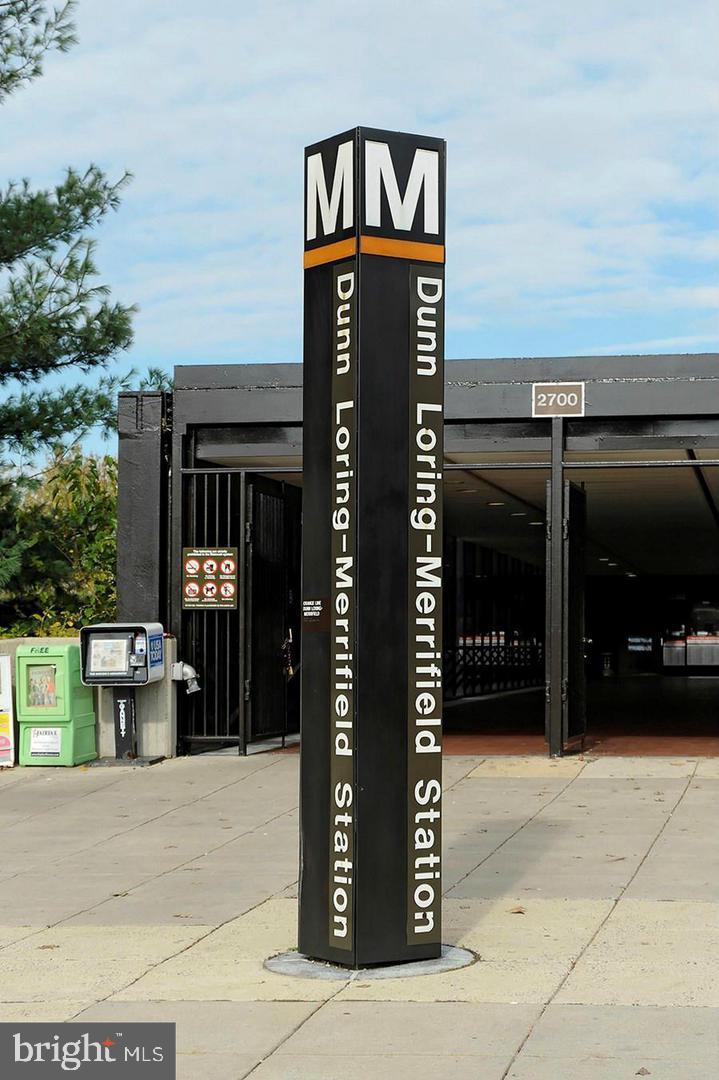 METRO PLACE AT DUNN LORING - Residential Lease