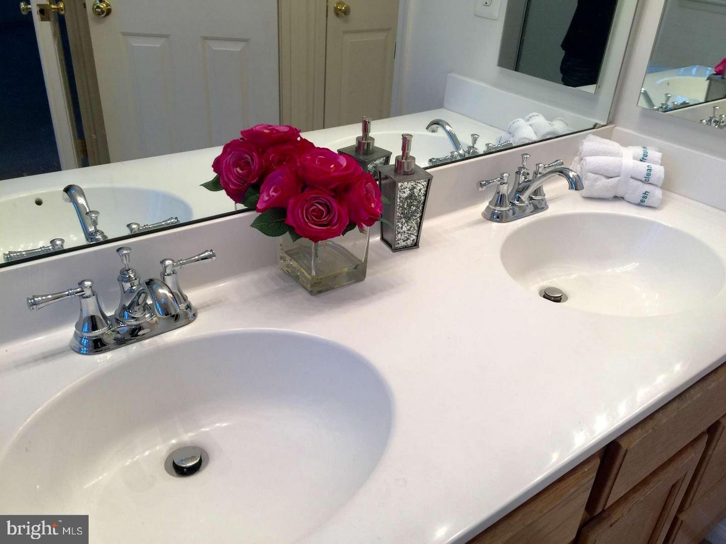 METRO PLACE AT DUNN LORING - Residential Lease