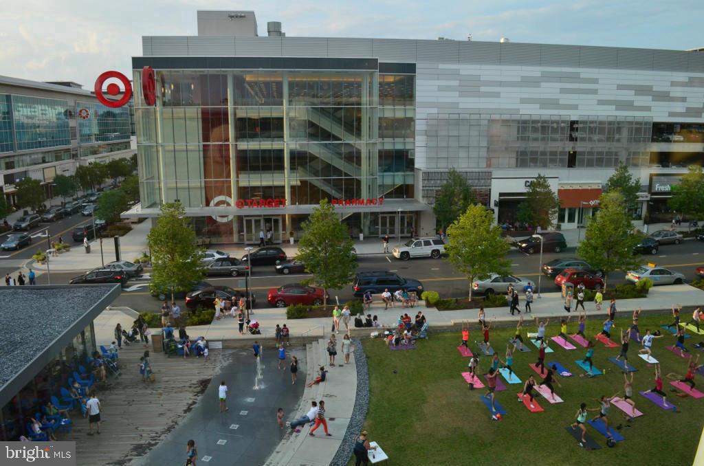 METRO PLACE AT DUNN LORING - Residential Lease