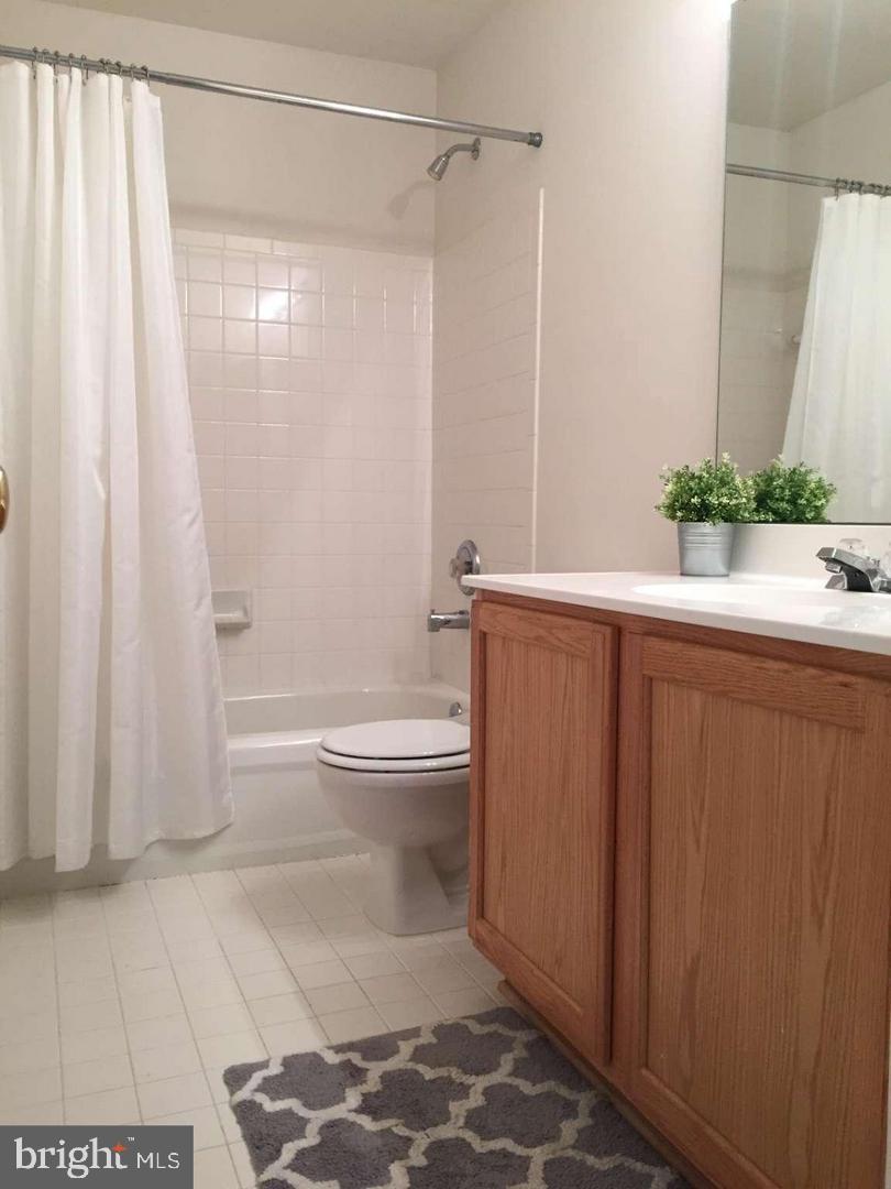 METRO PLACE AT DUNN LORING - Residential Lease