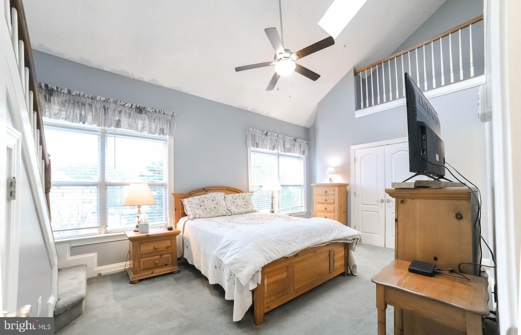 VILLAS ON WATERS EDGE - Residential