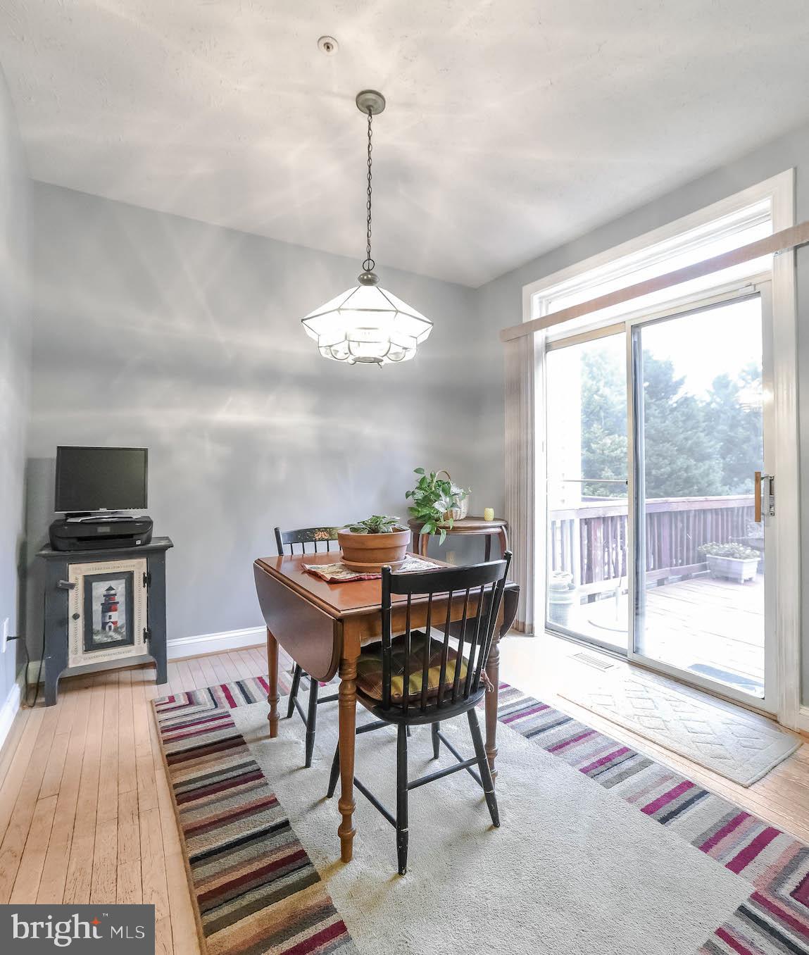 VILLAS ON WATERS EDGE - Residential