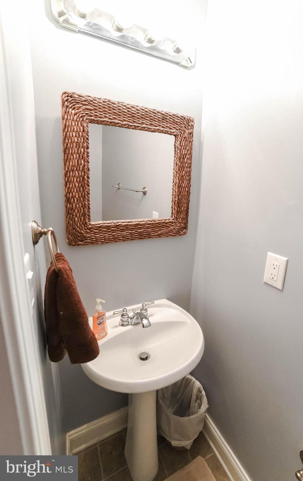 VILLAS ON WATERS EDGE - Residential