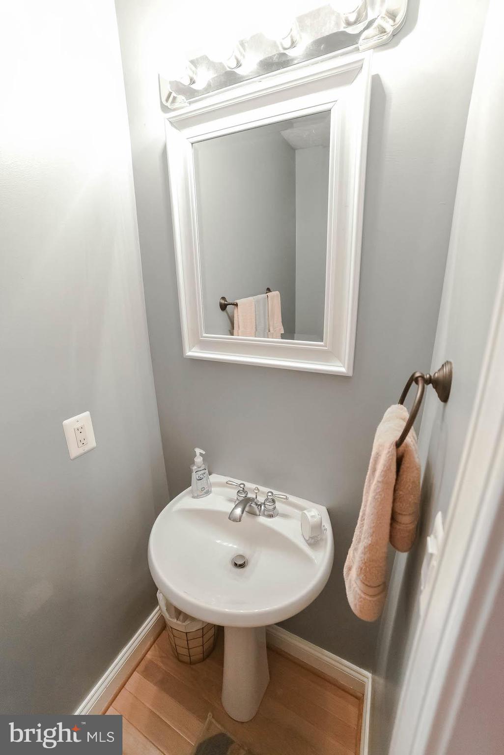 VILLAS ON WATERS EDGE - Residential