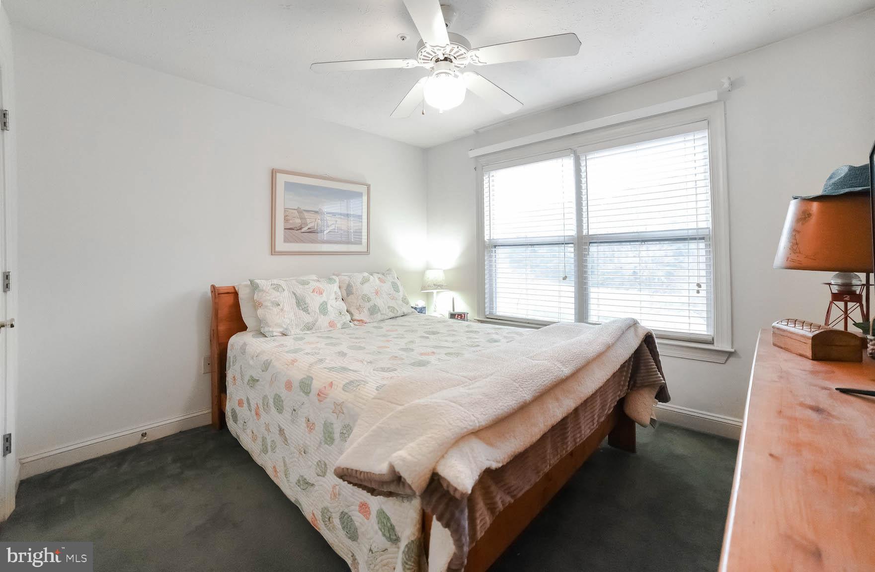 VILLAS ON WATERS EDGE - Residential