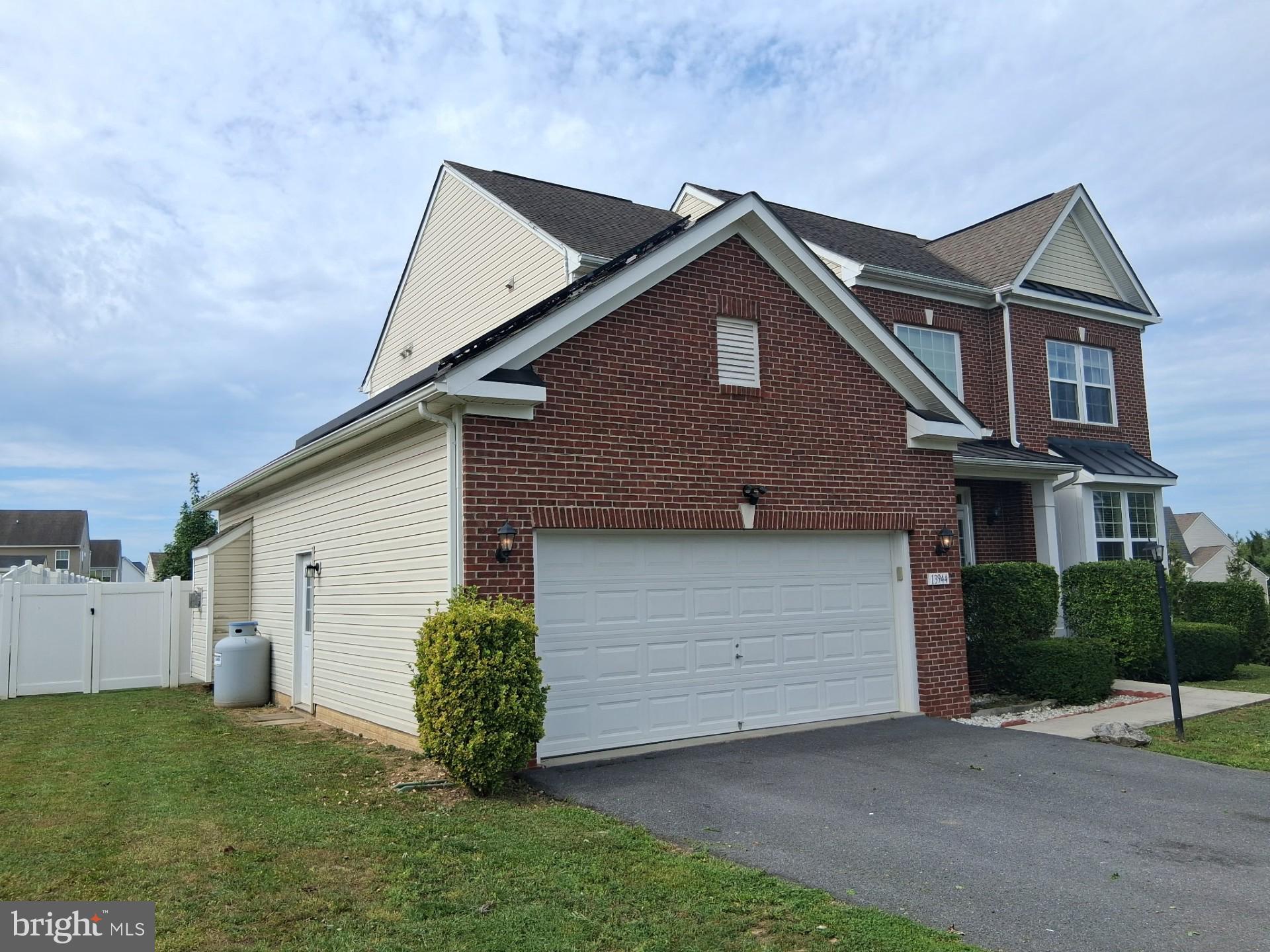 13944 SENECA RIDGE DRIVE