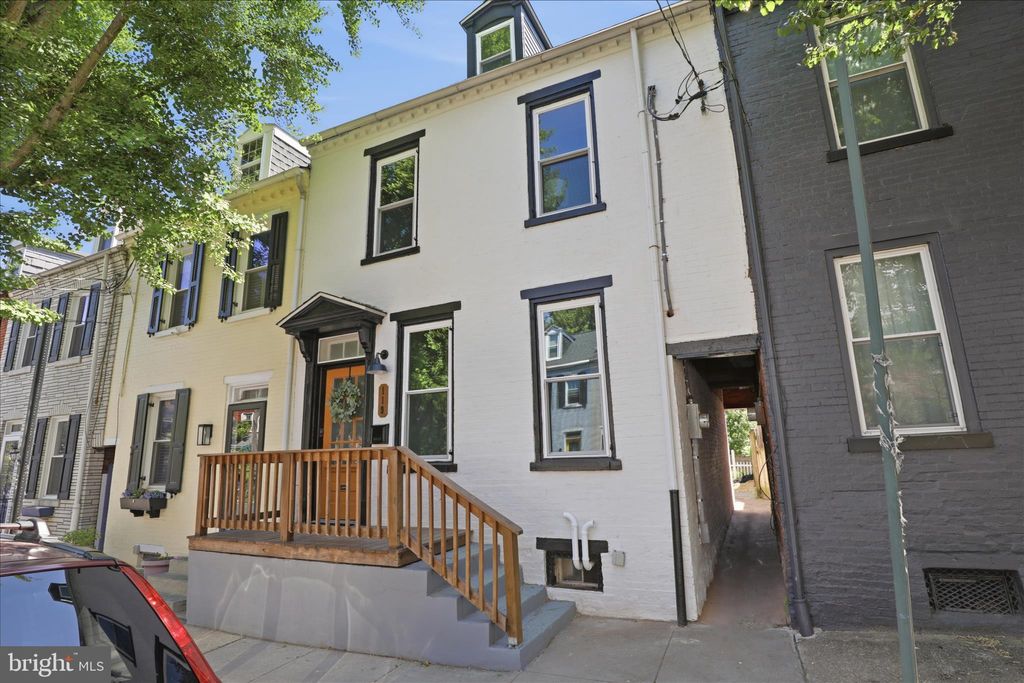 Photo of 119 N Plum Street, LANCASTER, PA 17602 (MLS # PALA2087302)