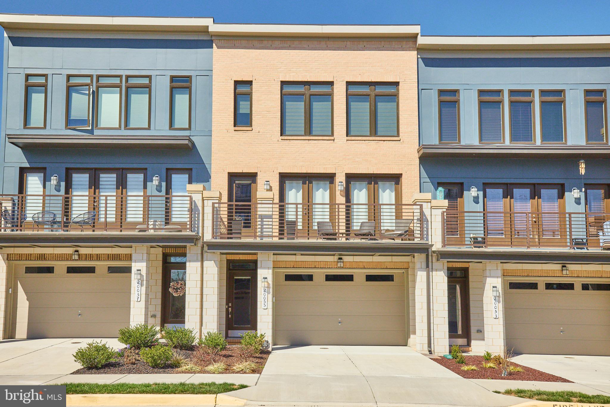 ASHBURN OVERLOOK - Residential Lease