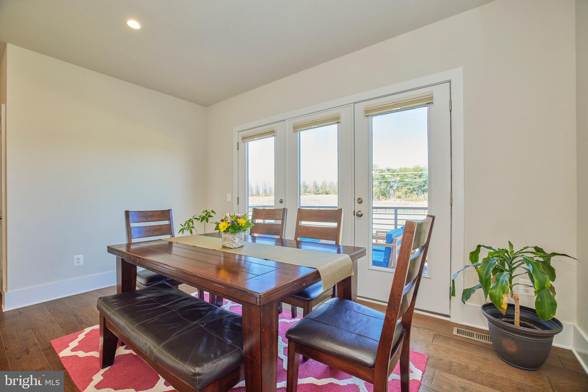 ASHBURN OVERLOOK - Residential Lease