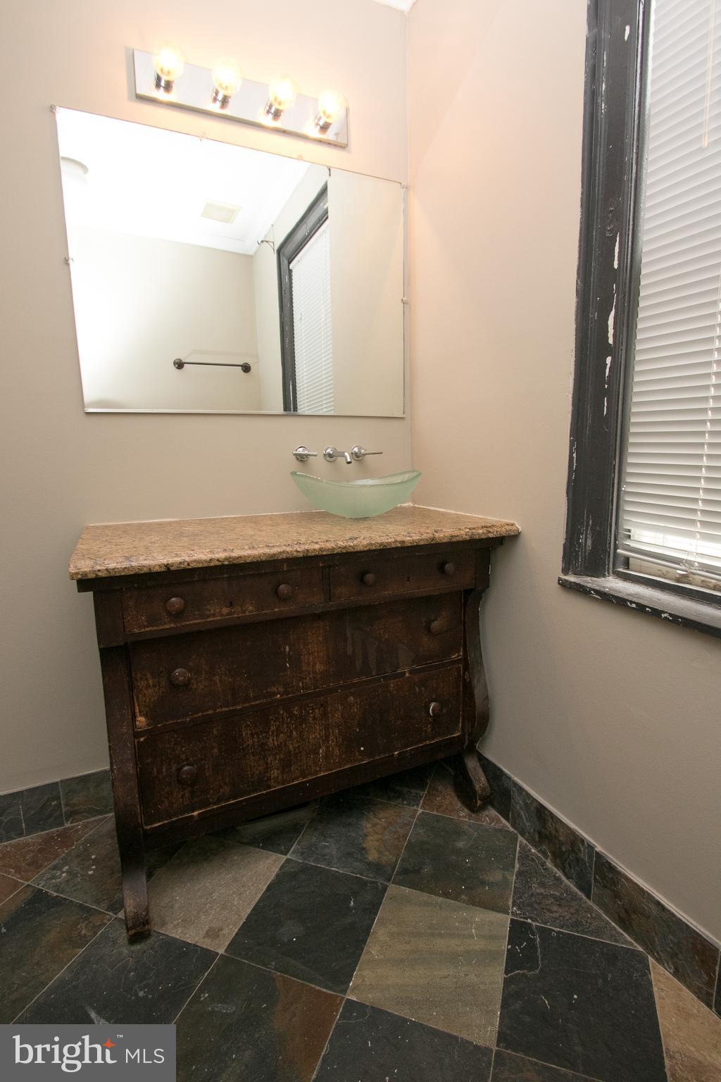 GRADUATE HOSPITAL - Residential Lease