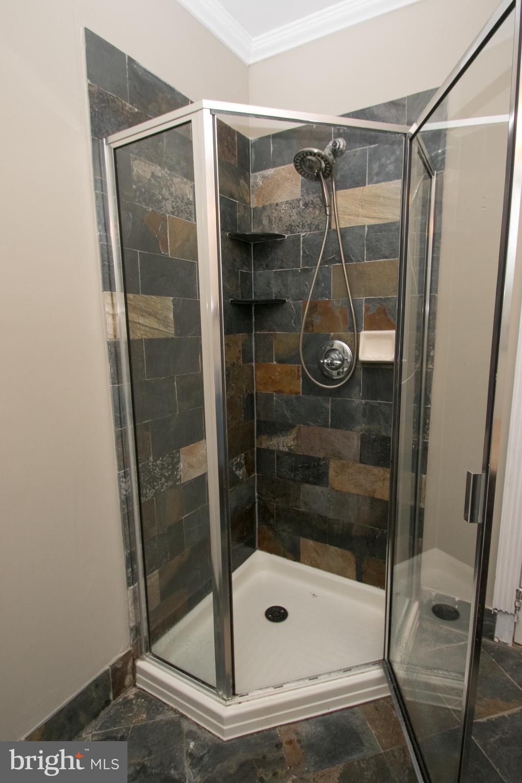 GRADUATE HOSPITAL - Residential Lease