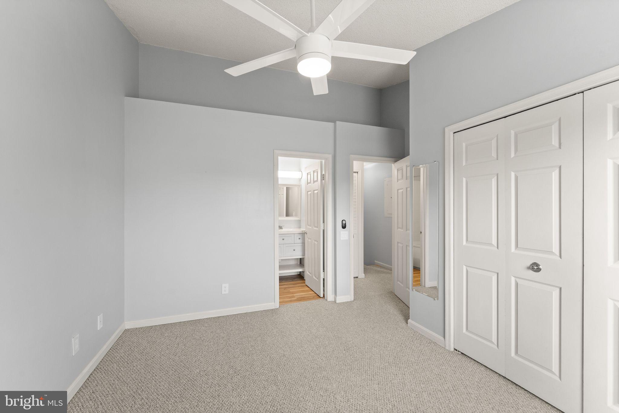 BULL RUN CONDO - Residential