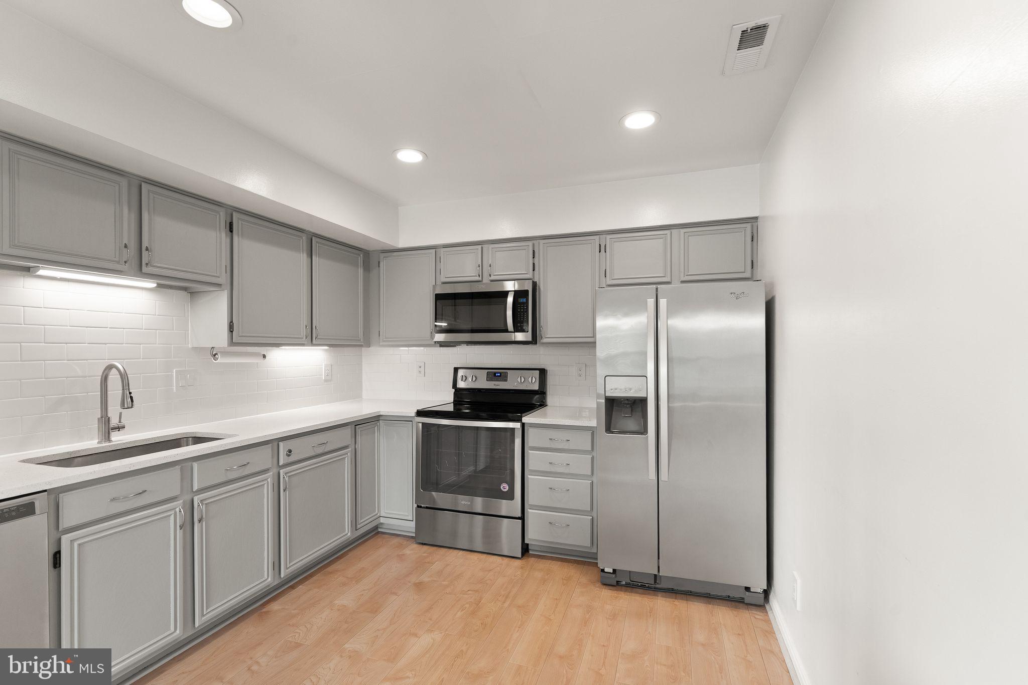 BULL RUN CONDO - Residential